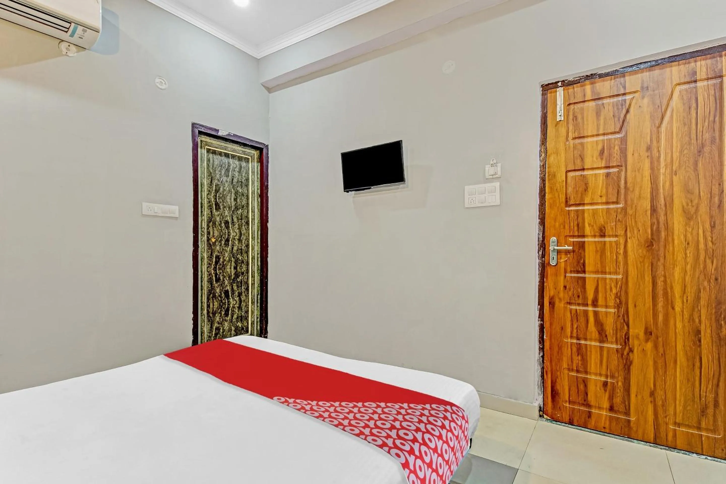 Bedroom, Bed in Super Hotel O Oriphic Inn