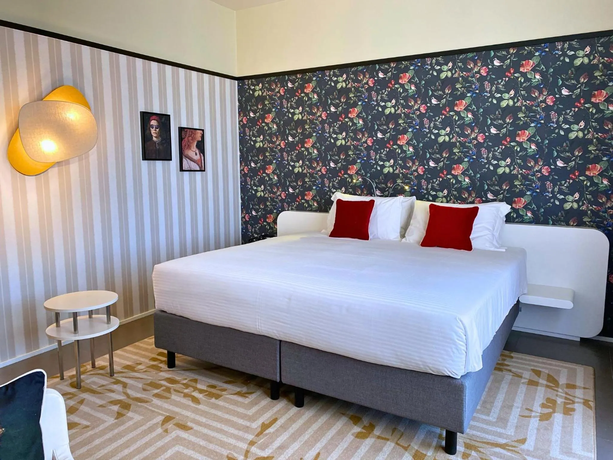 Photo of the whole room, Bed in Hotel Indigo Florence by IHG
