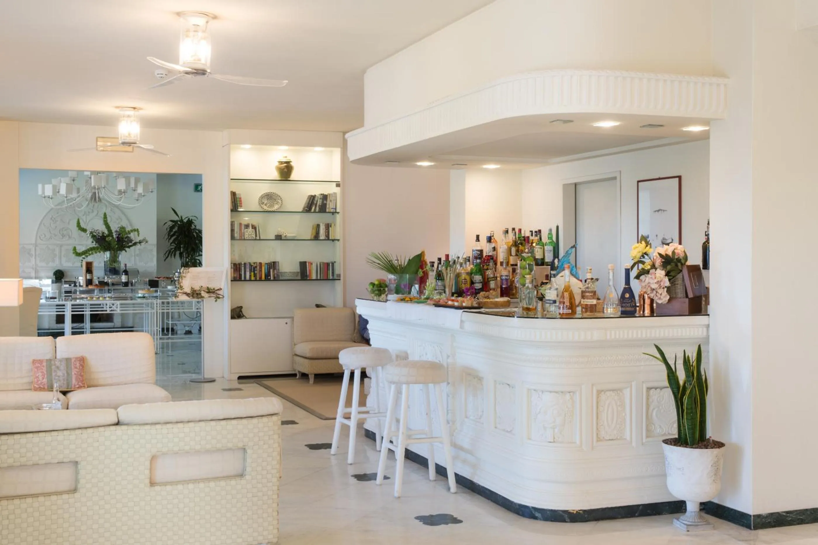 Restaurant/places to eat in Hotel Il Negresco