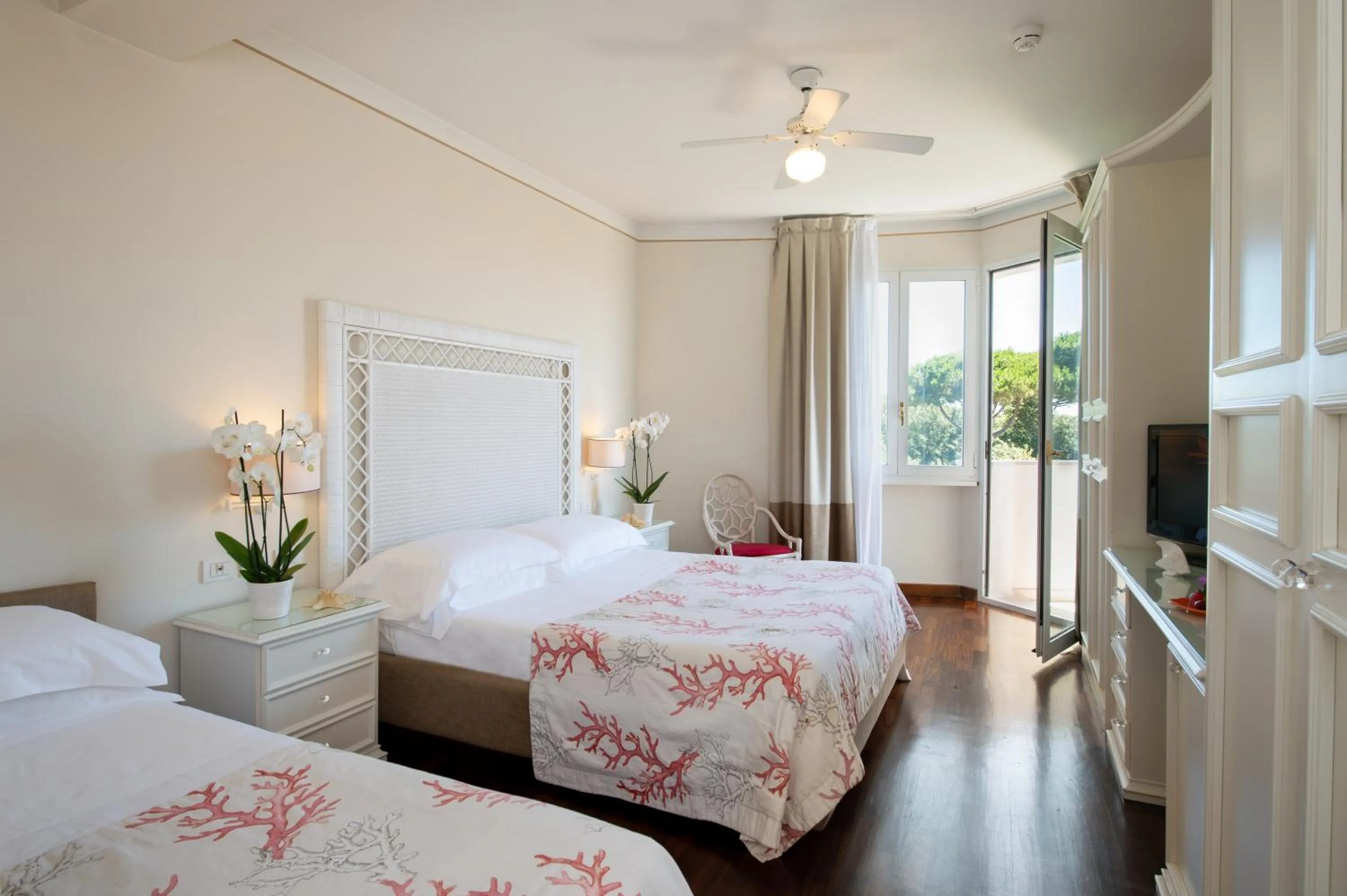 Photo of the whole room, Bed in Hotel Il Negresco