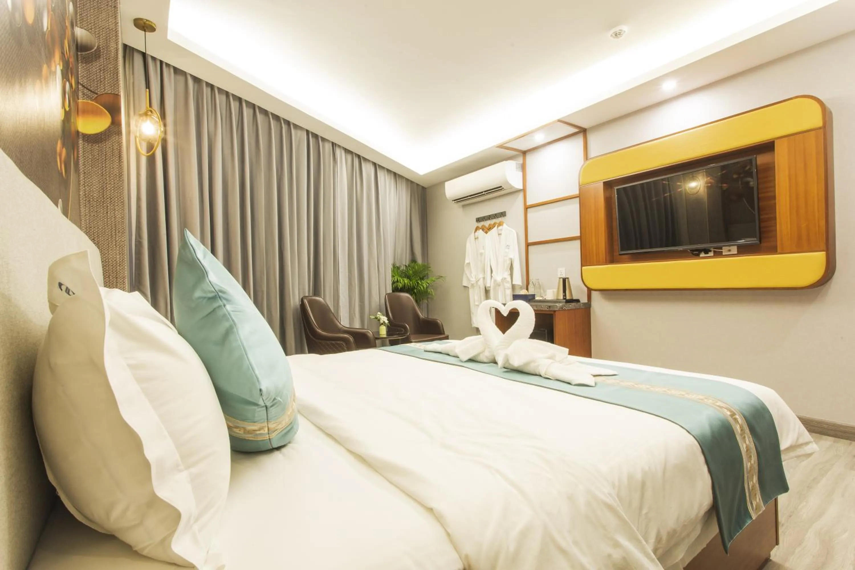 Bed in Thapae Twins Hotel