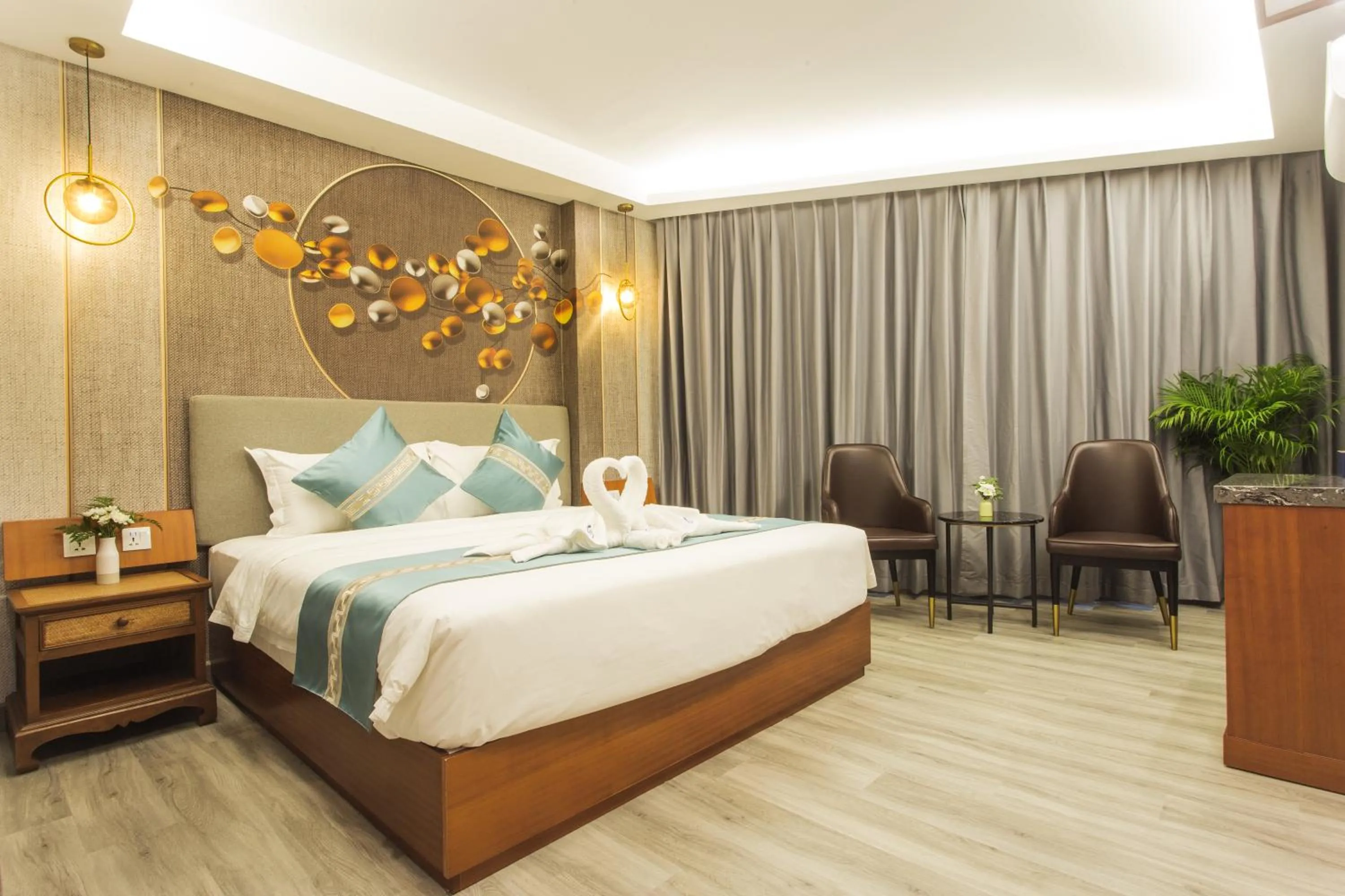 Photo of the whole room, Bed in Thapae Twins Hotel