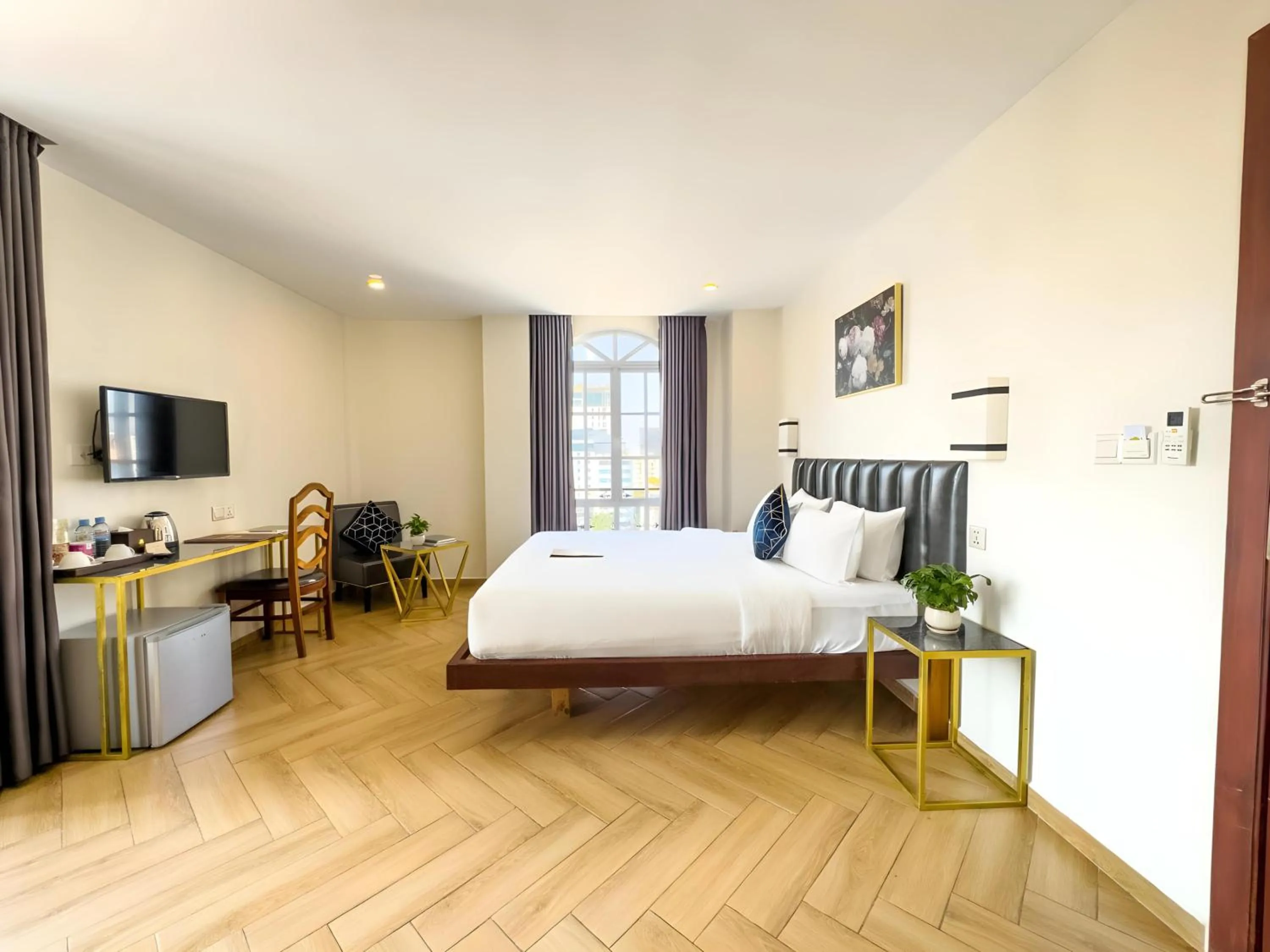 Bedroom, Bed in Mettavary Hotel