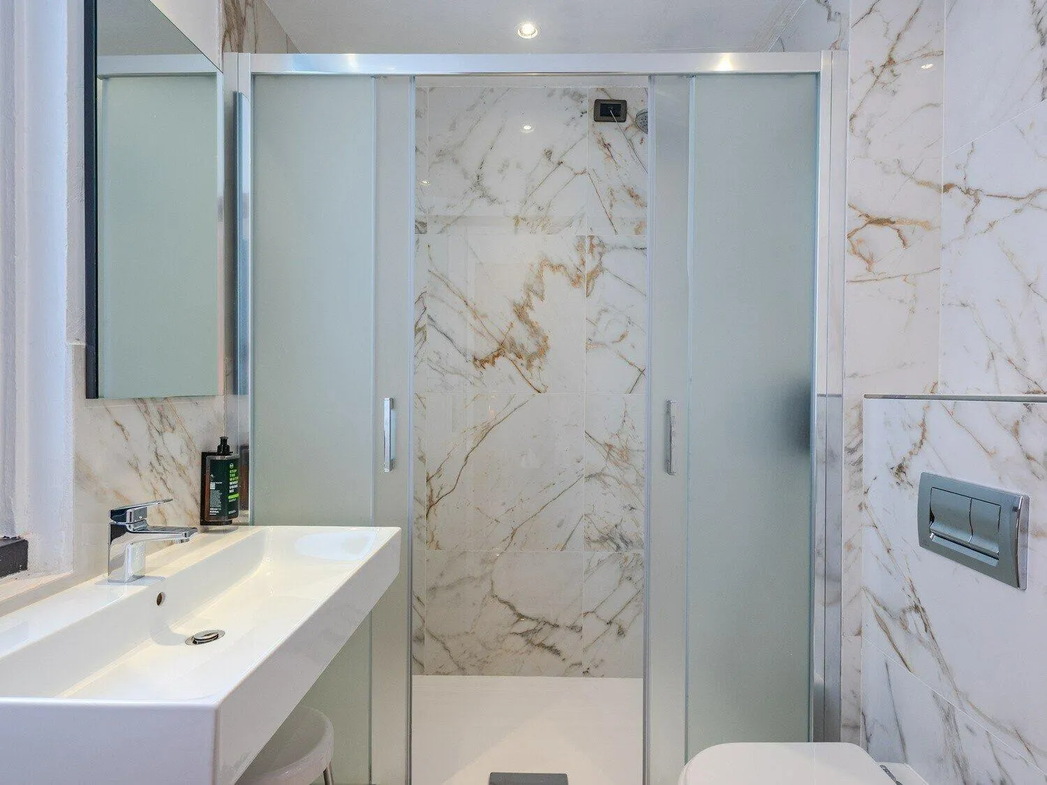 Bathroom in B&B Hotel Firenze Pitti Palace al Ponte Vecchio