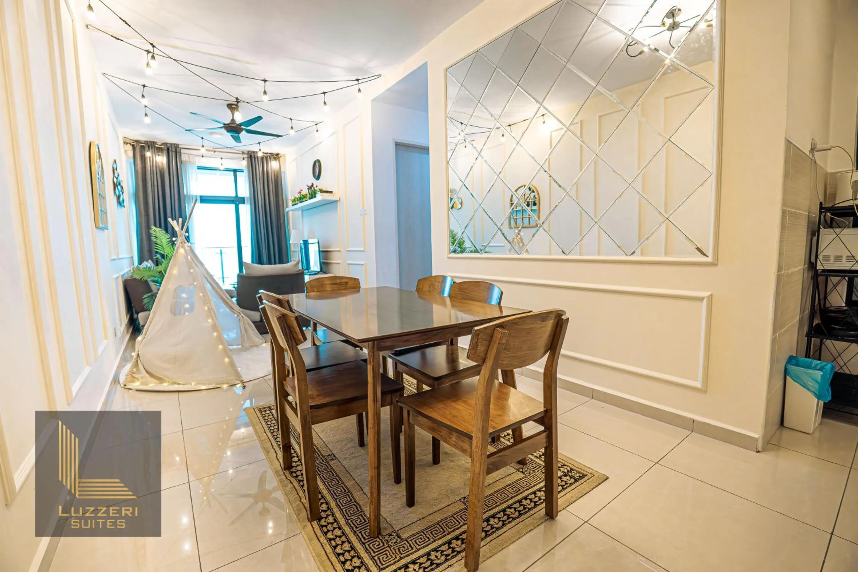 Living room in Legasi Kampung Baru Guesthouse