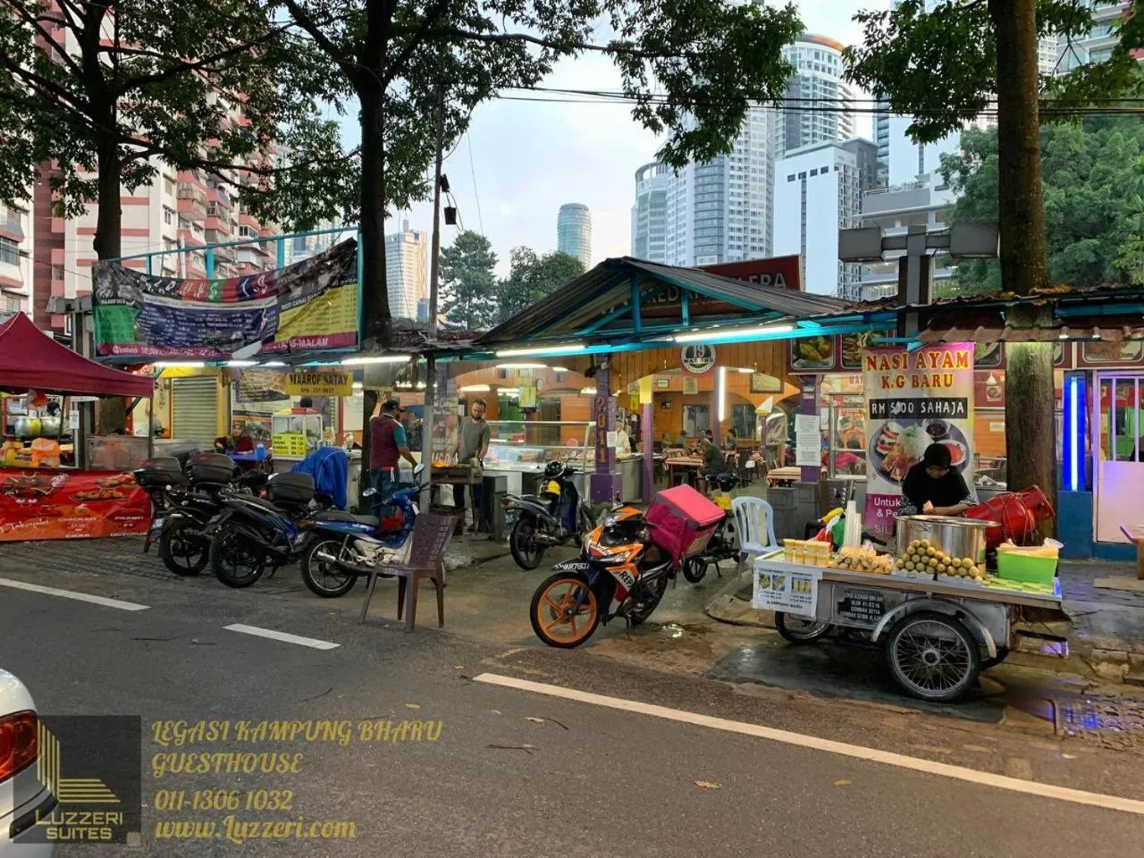 Restaurant/places to eat in Legasi Kampung Baru Guesthouse