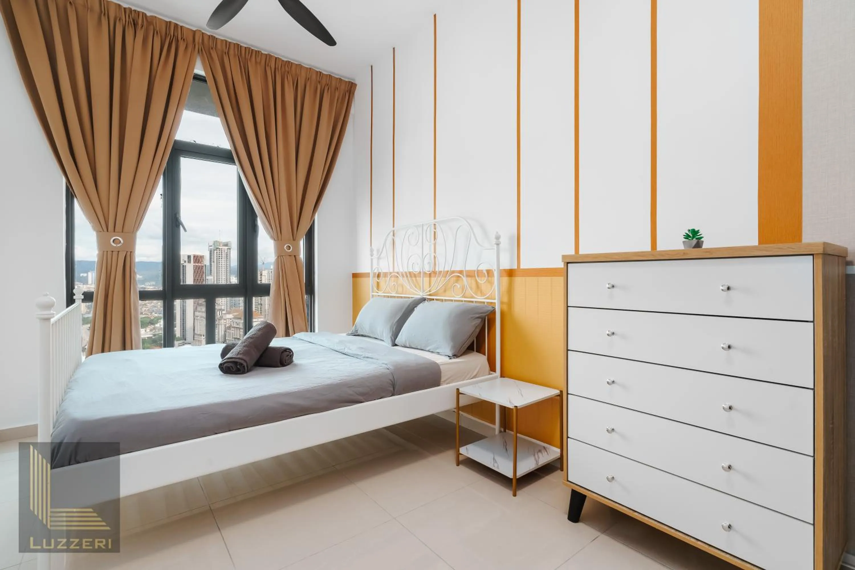 Photo of the whole room, Bed in Legasi Kampung Baru Guesthouse