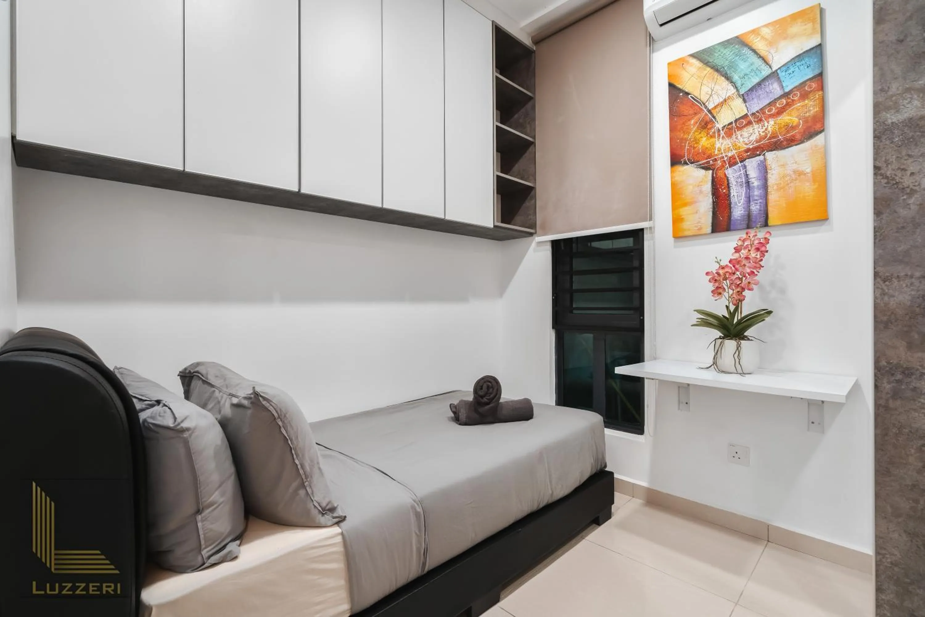 Bed in Legasi Kampung Baru Guesthouse