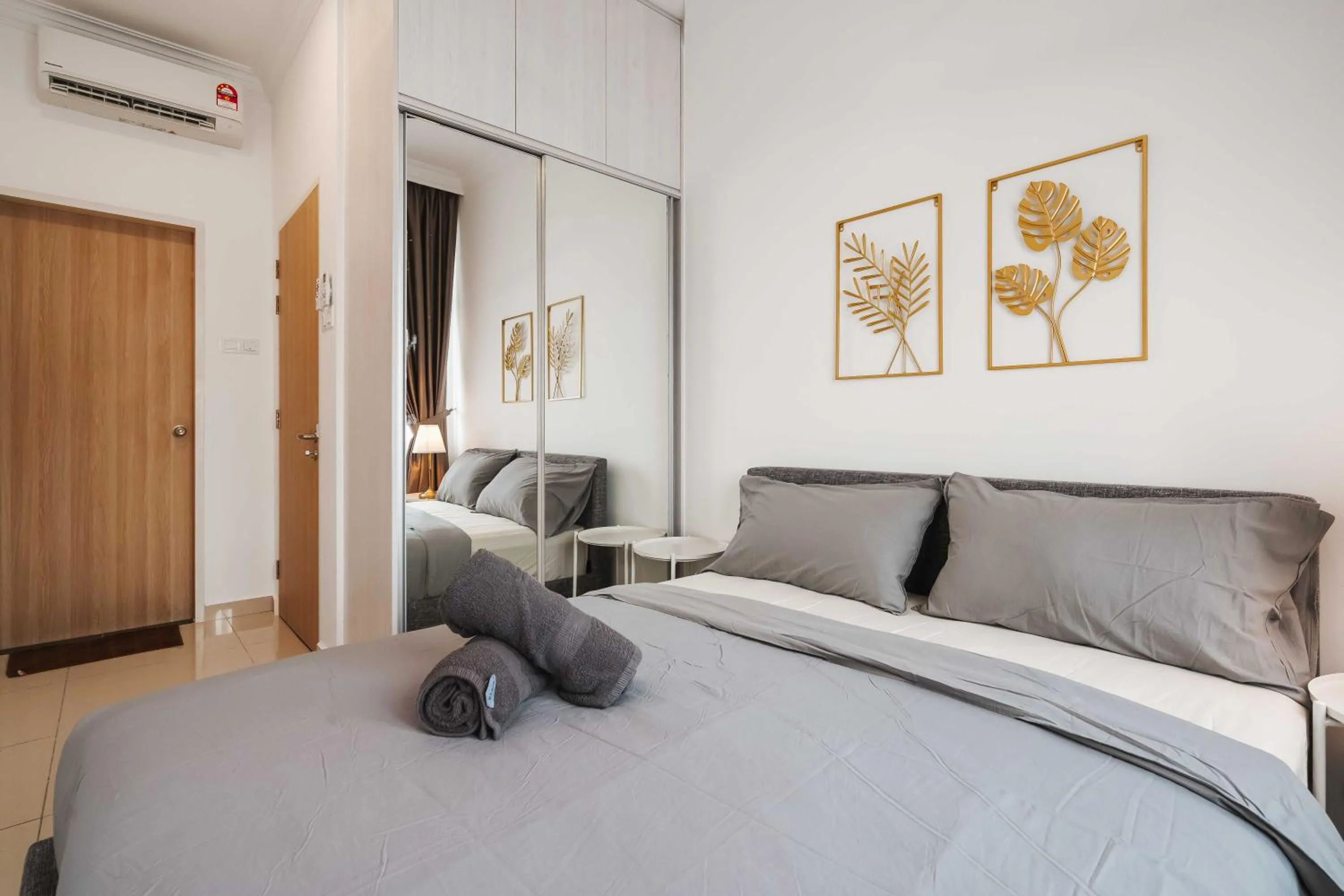 Bed in Legasi Kampung Baru Guesthouse