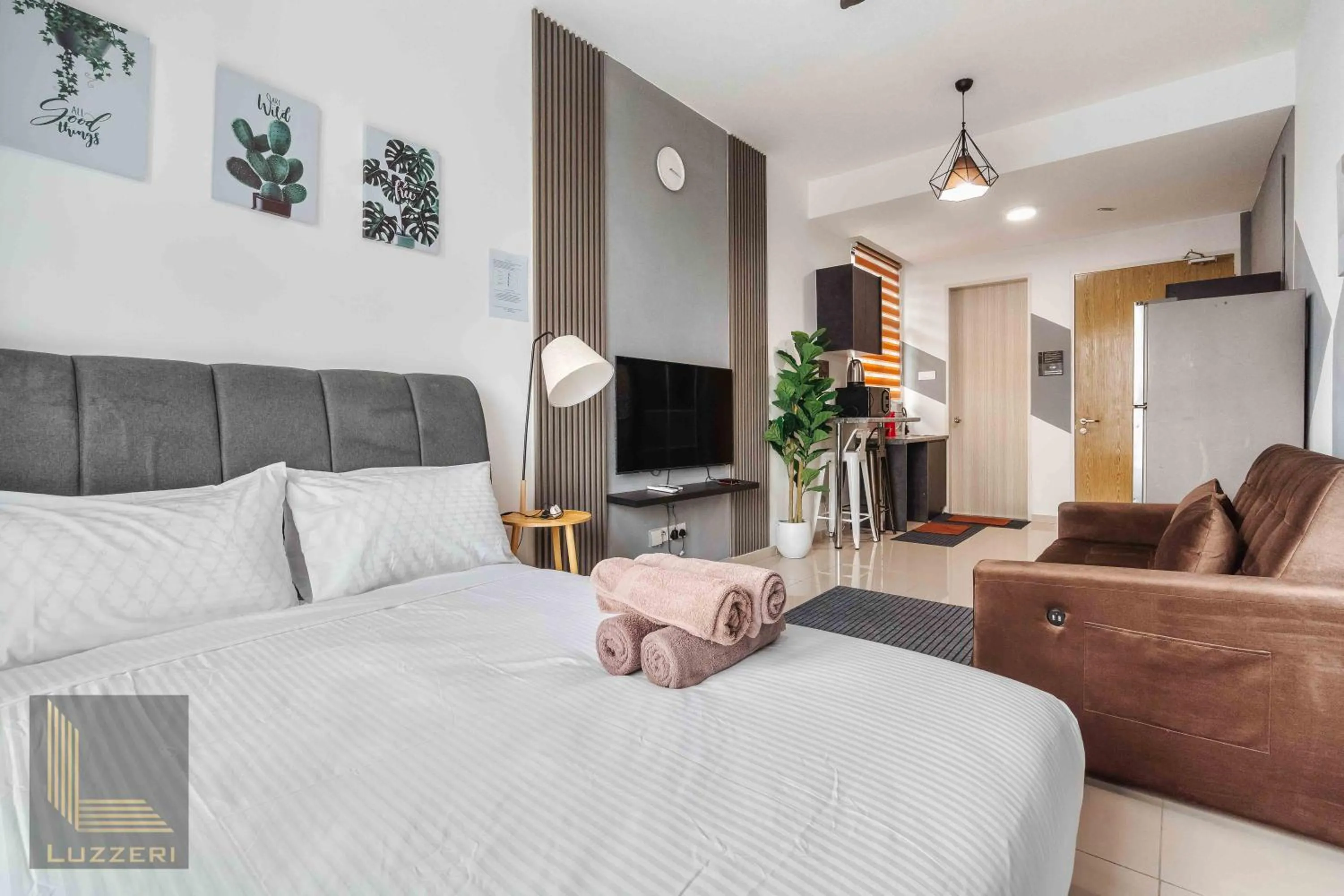 Bed in Legasi Kampung Baru Guesthouse