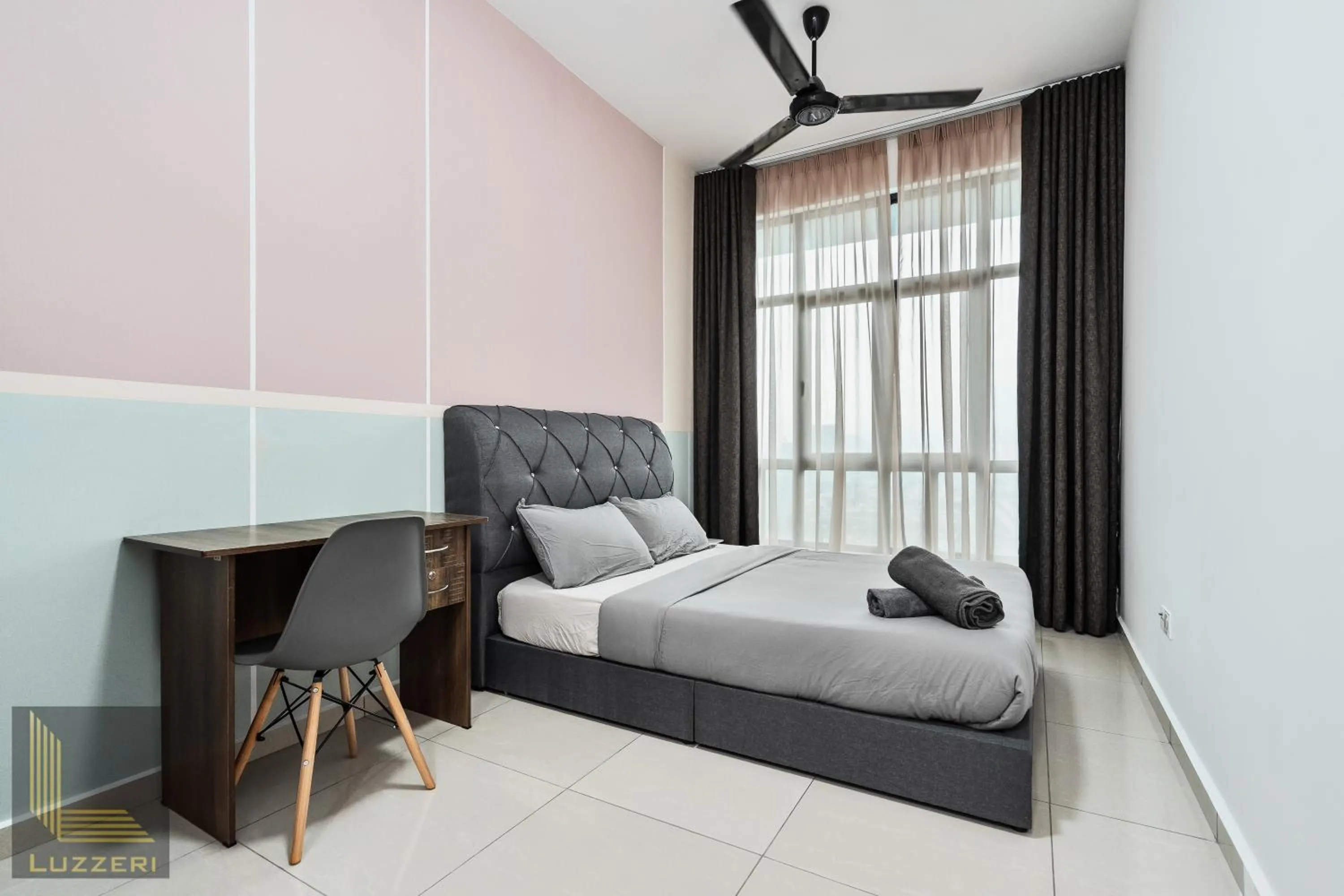 Bed in Legasi Kampung Baru Guesthouse