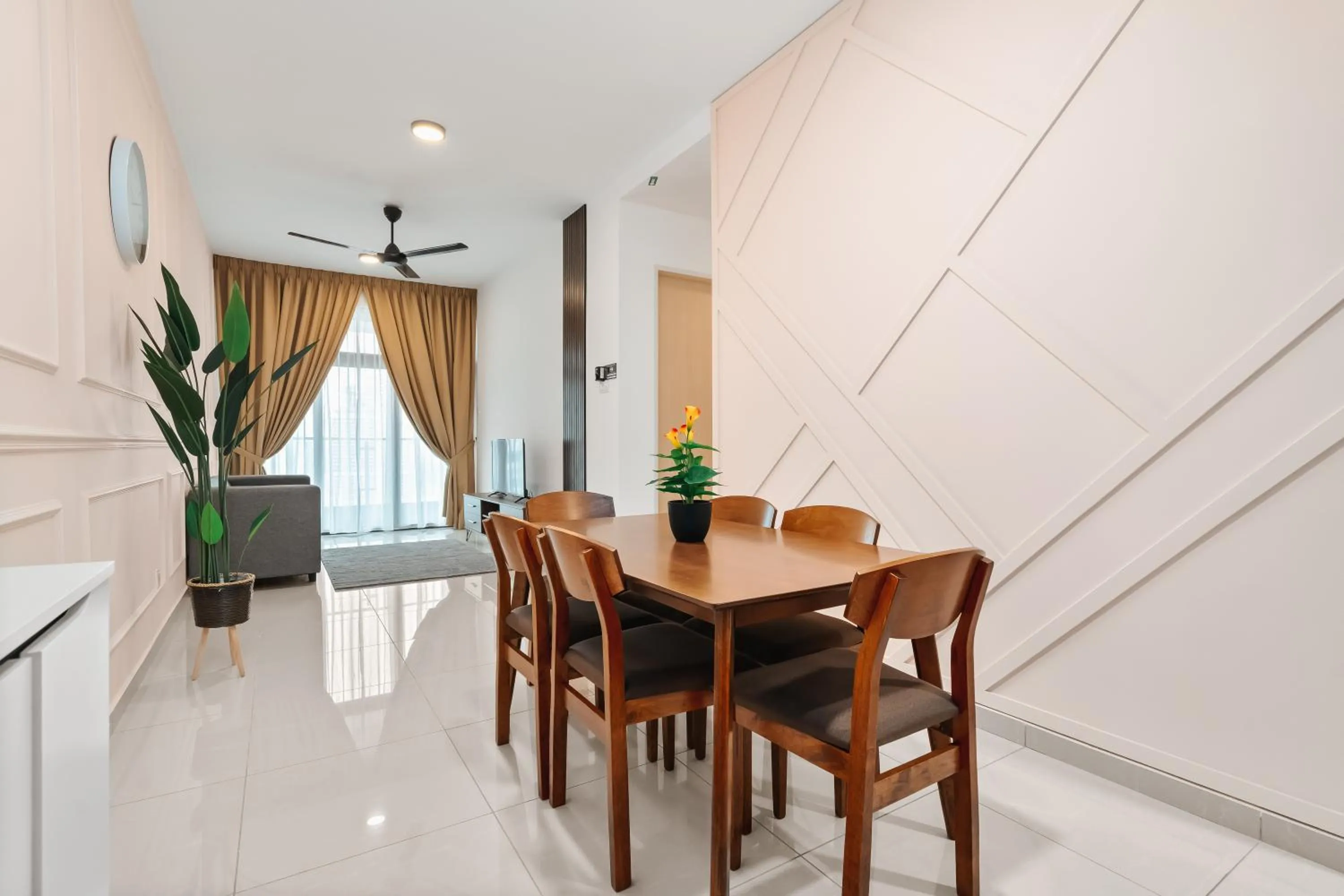 Living room in Legasi Kampung Baru Guesthouse