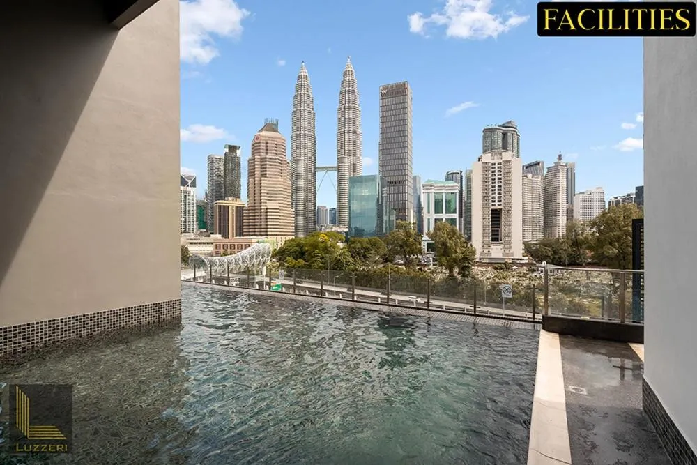 Swimming pool in Legasi Kampung Baru Guesthouse