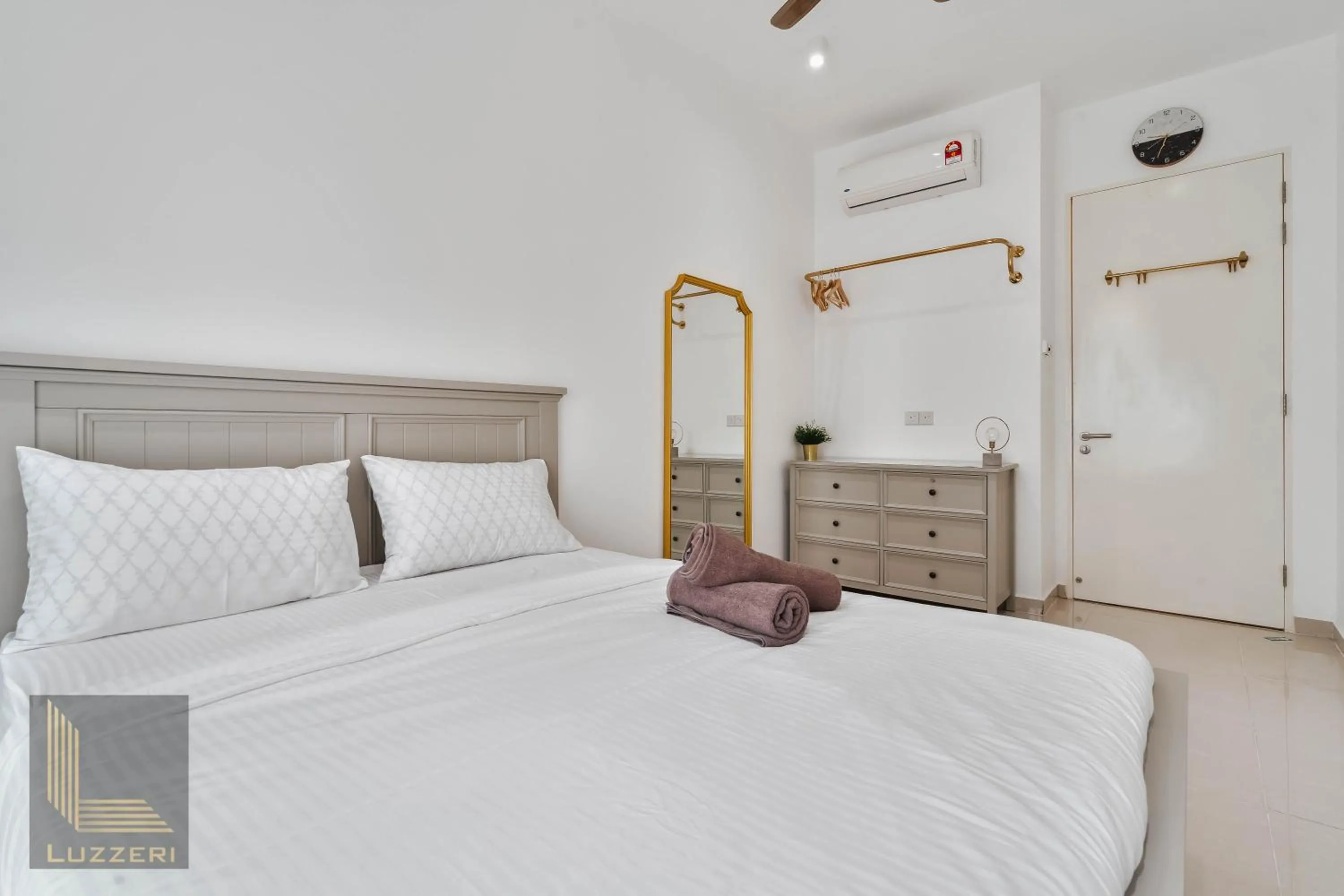 Bedroom, Bed in Legasi Kampung Baru Guesthouse