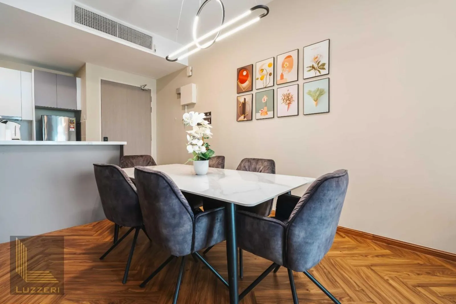 Dining area in Legasi Kampung Baru Guesthouse