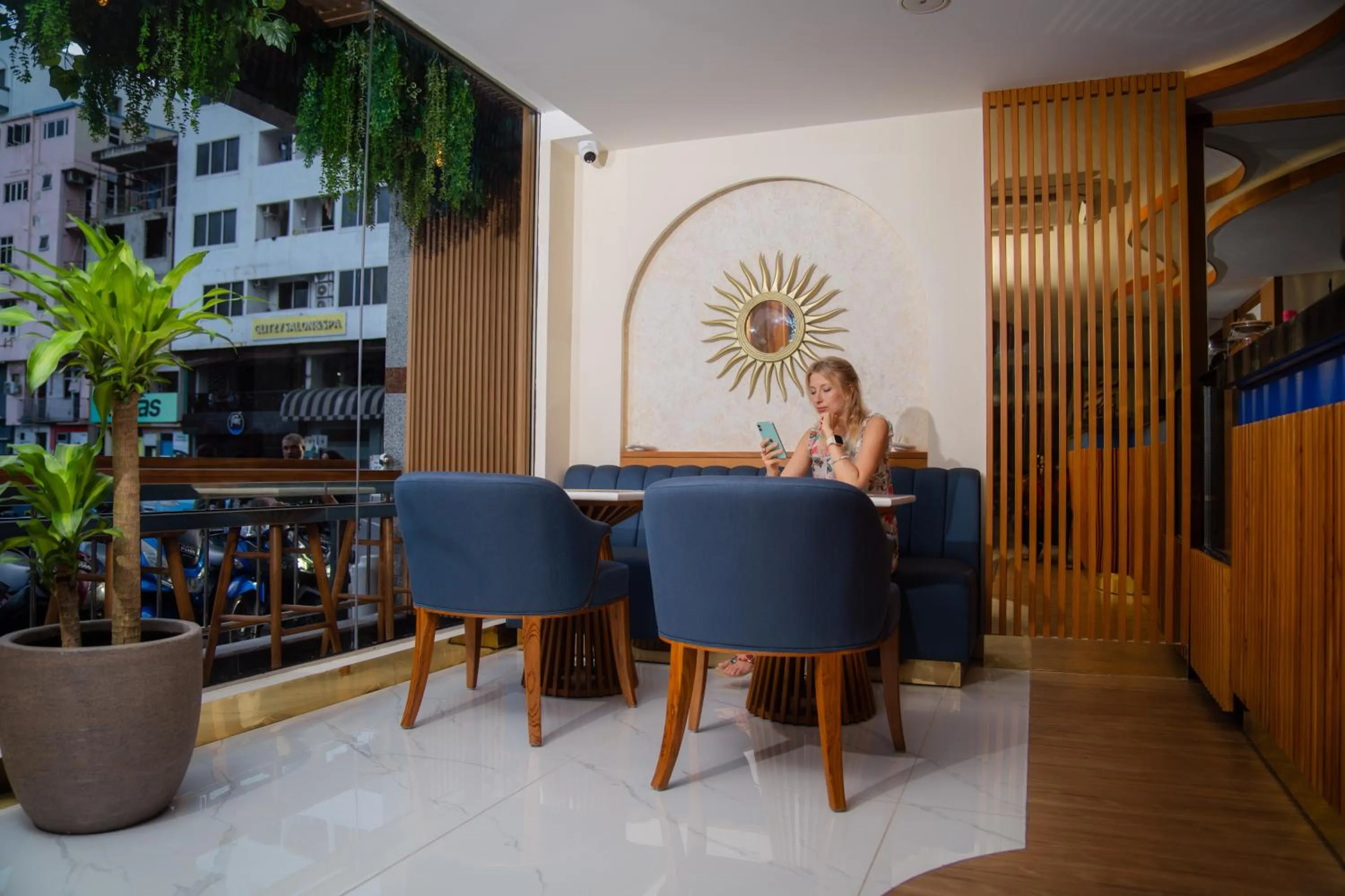 Lounge or bar in UMET Seaview Hotel with Free Airport Pick up and Drop T&C Apply