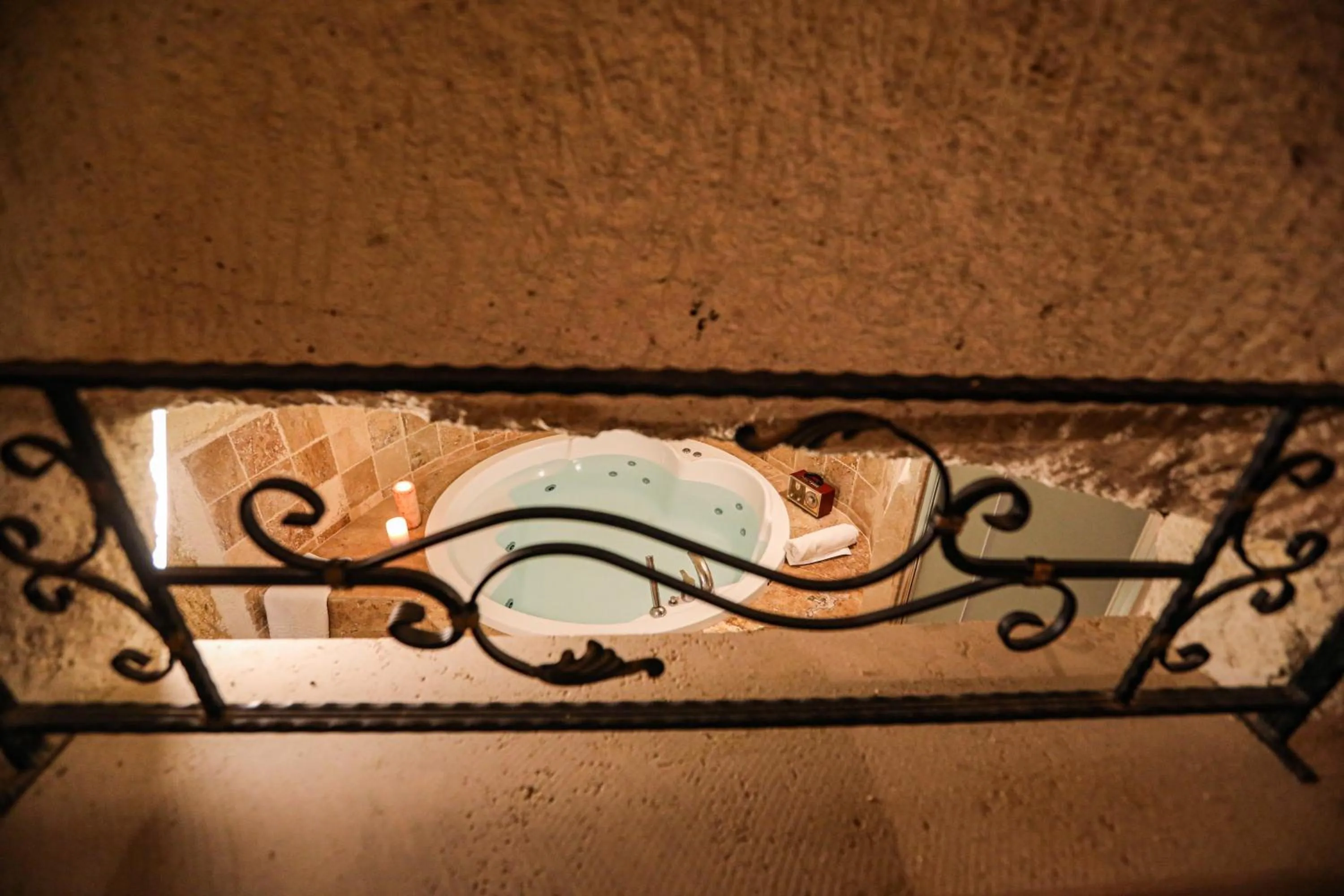 Bathroom in Sinasos Palace Cave Hotel