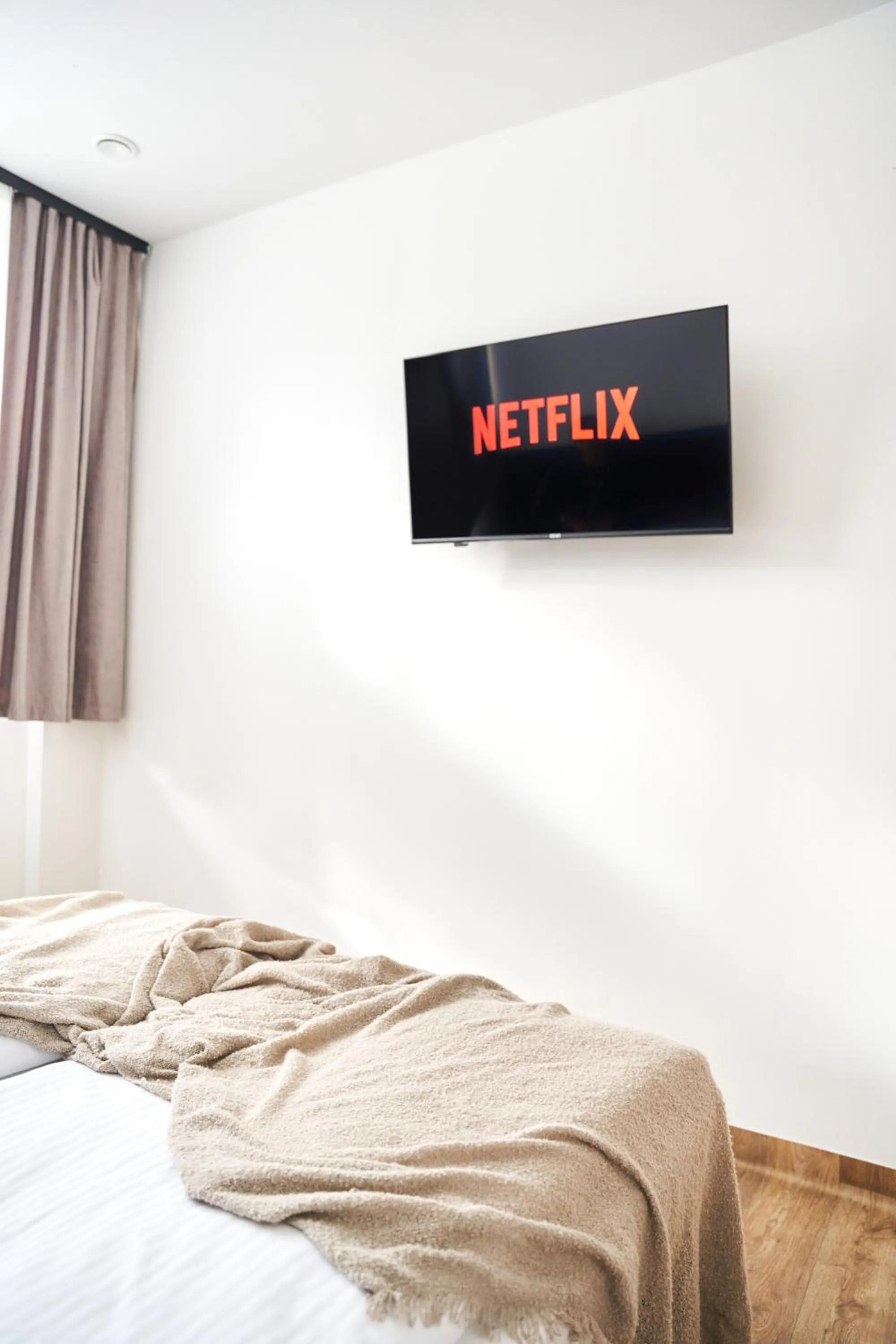 TV and multimedia, Bed in Na Fursie Apartments & Rooms