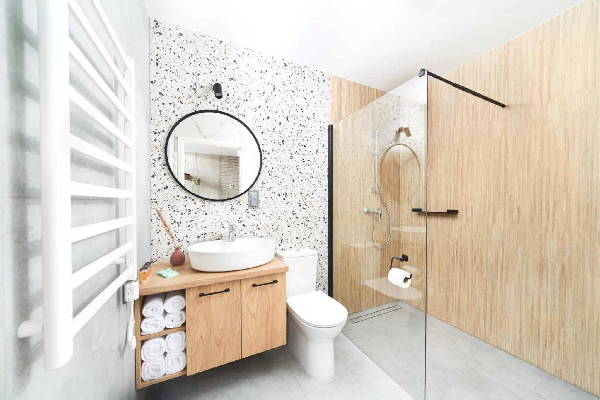 Shower in Na Fursie Apartments & Rooms