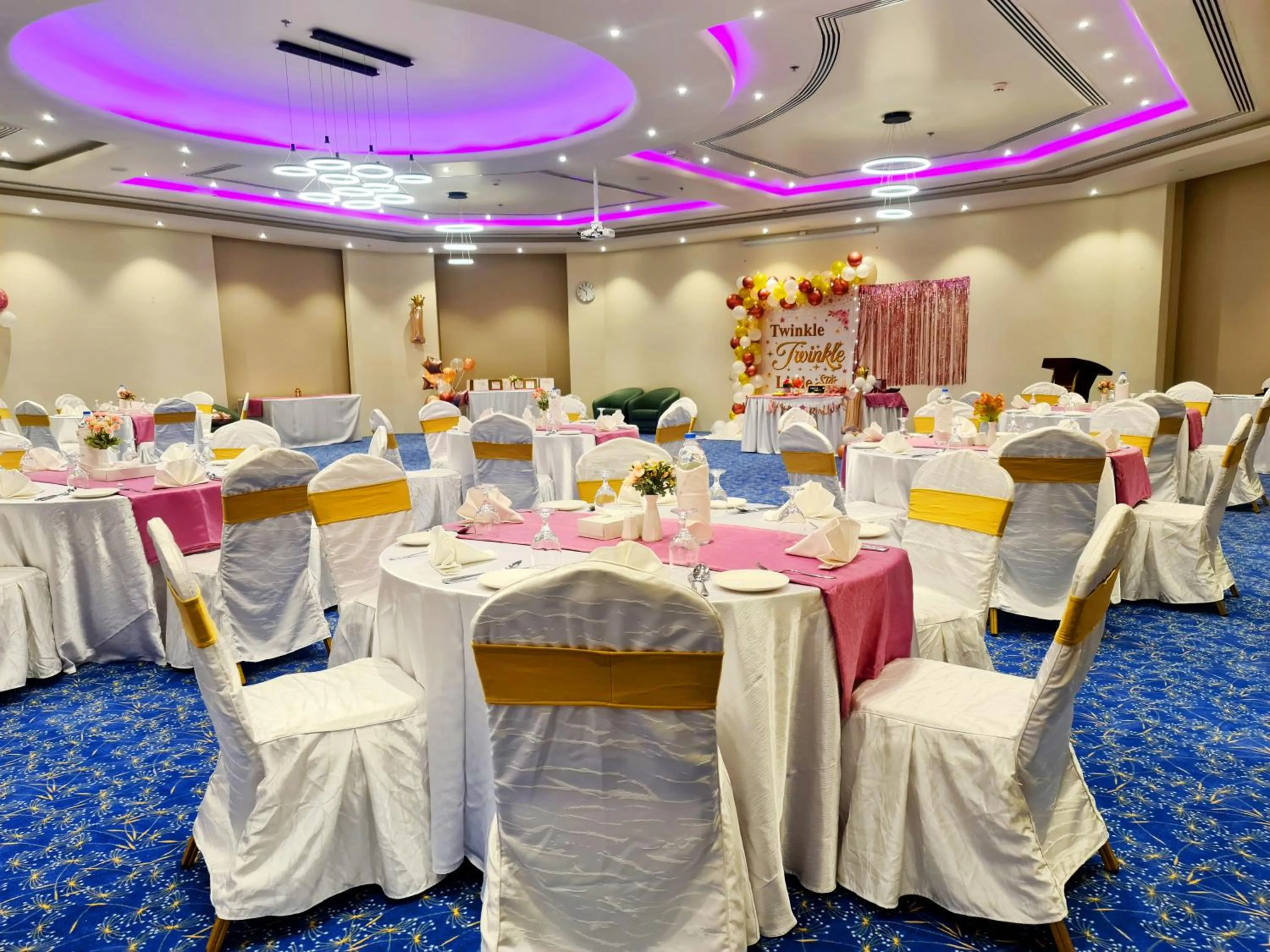 Banquet/Function facilities in ROZANA HOTEL