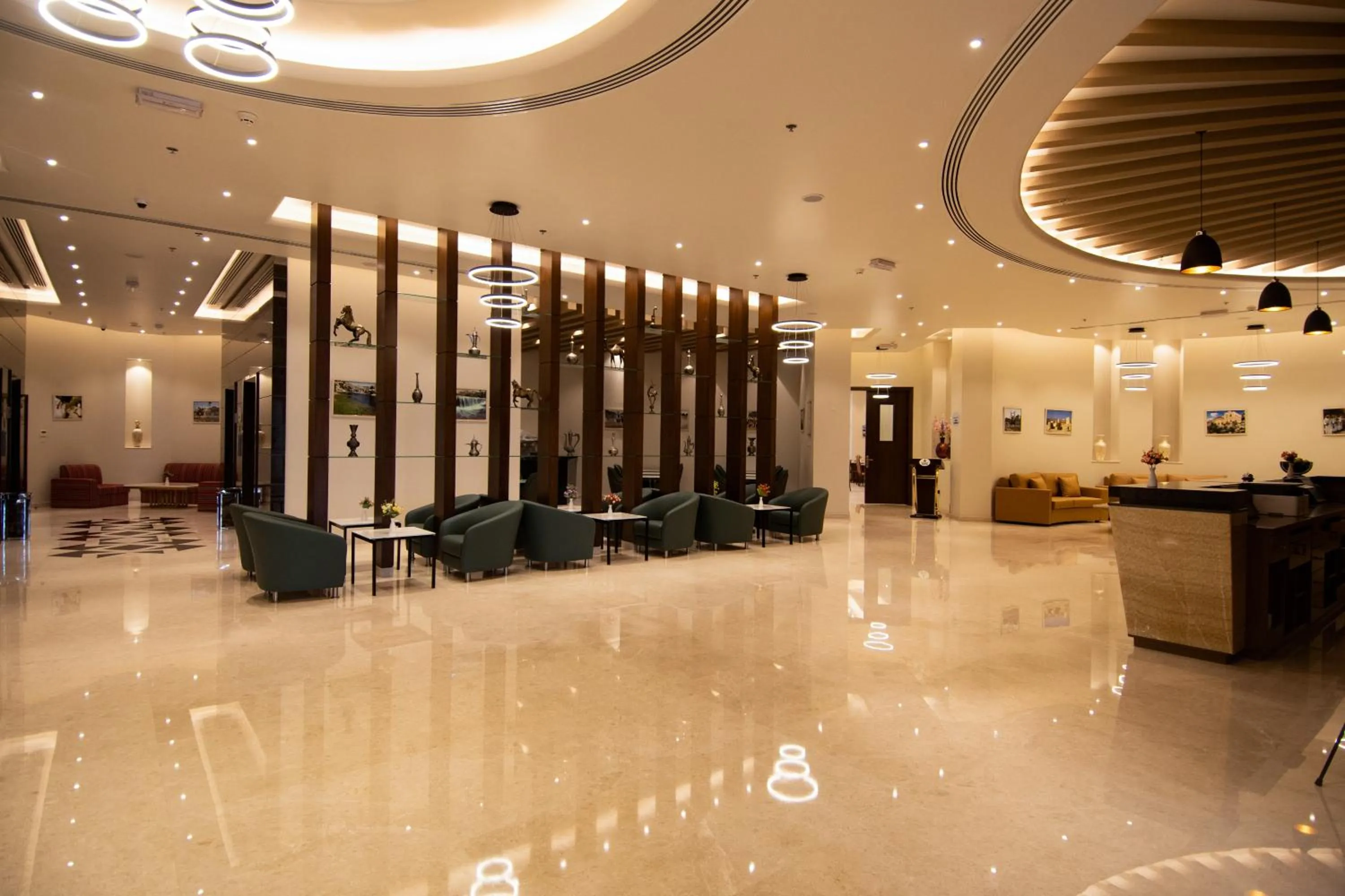 Lobby or reception in ROZANA HOTEL