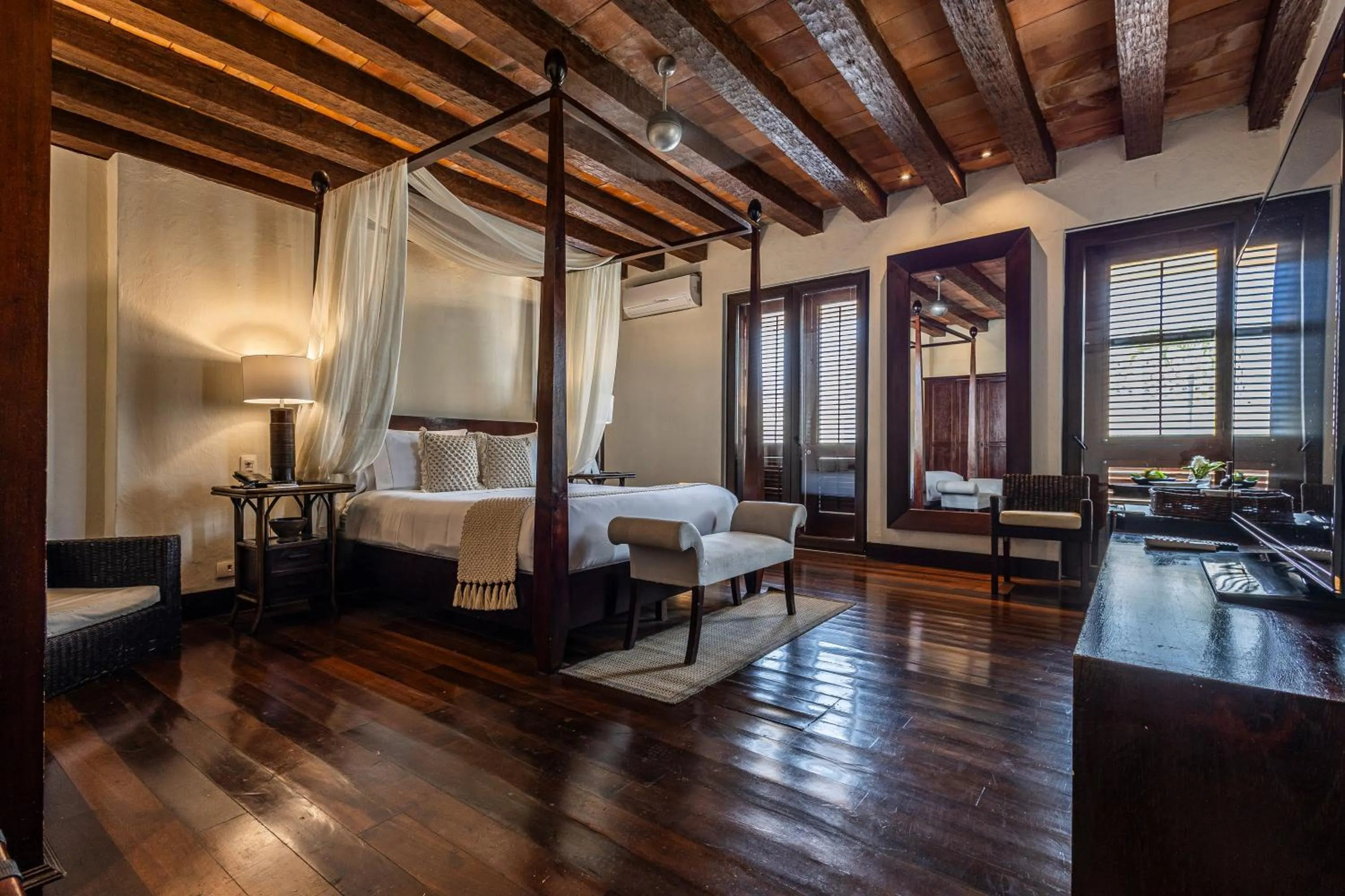 Photo of the whole room, Bed in Ananda Hotel Boutique