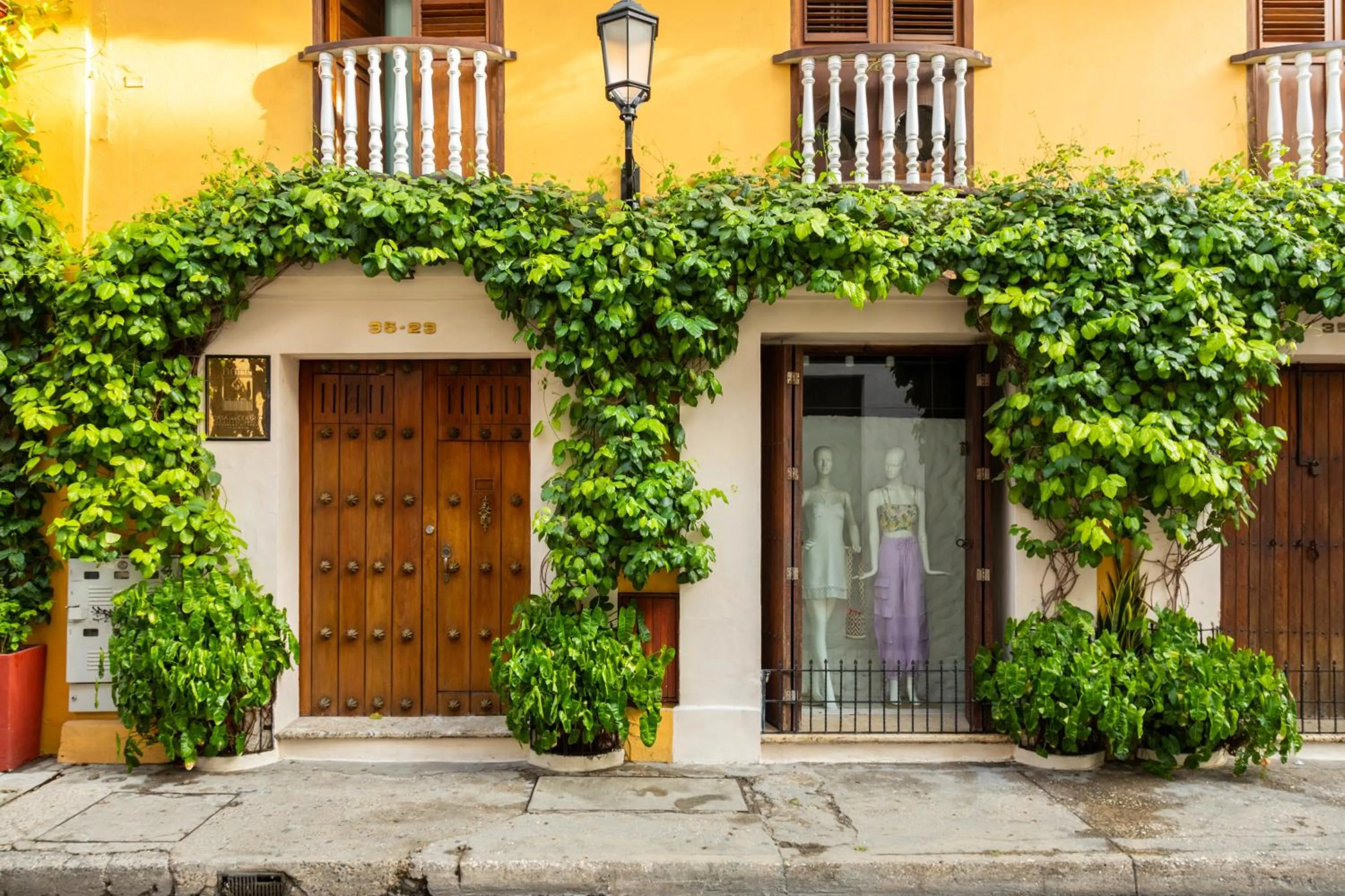 Property building in Hotel Boutique Casa del Coliseo