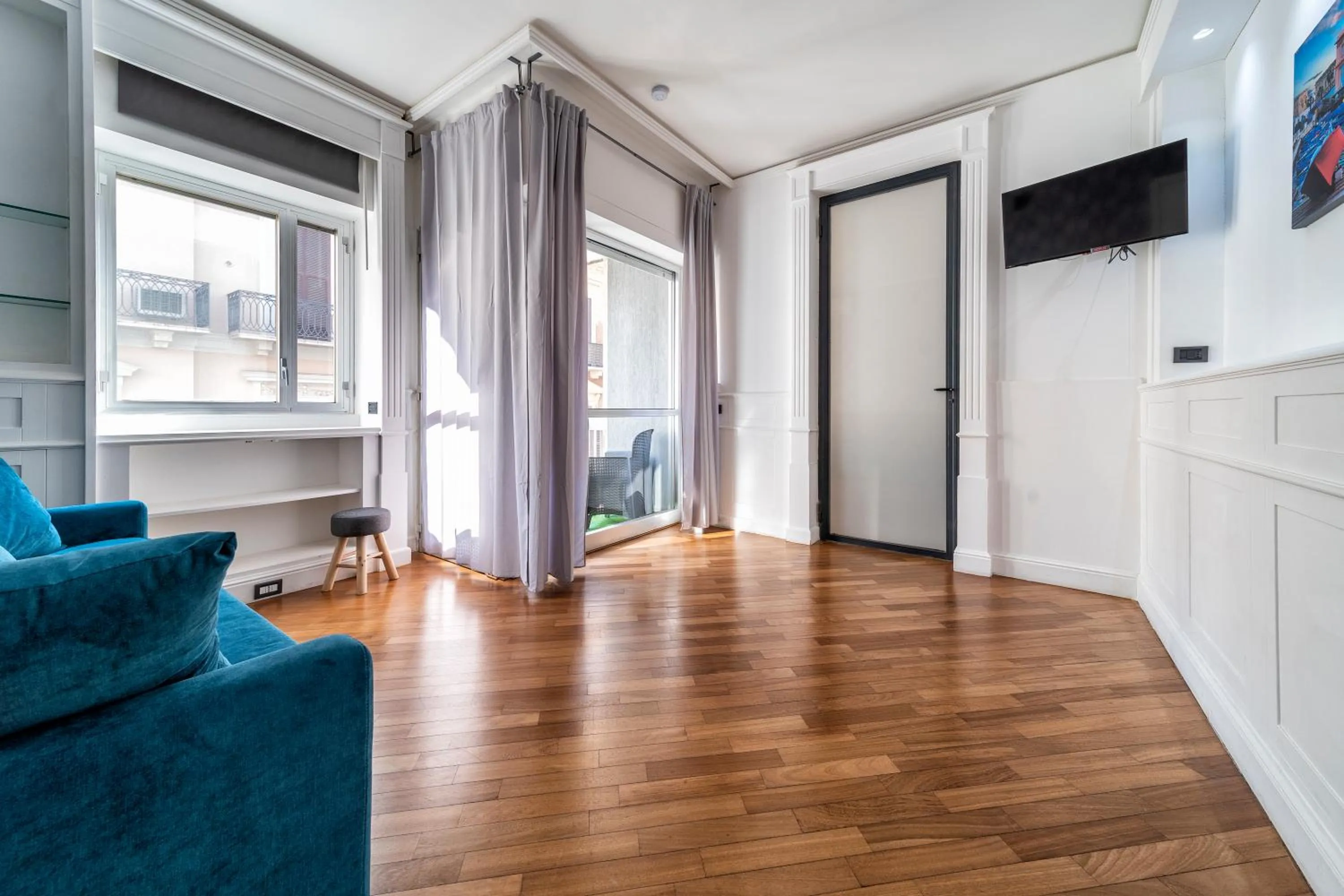 Living room in Dante 138 Class rooms & apartments