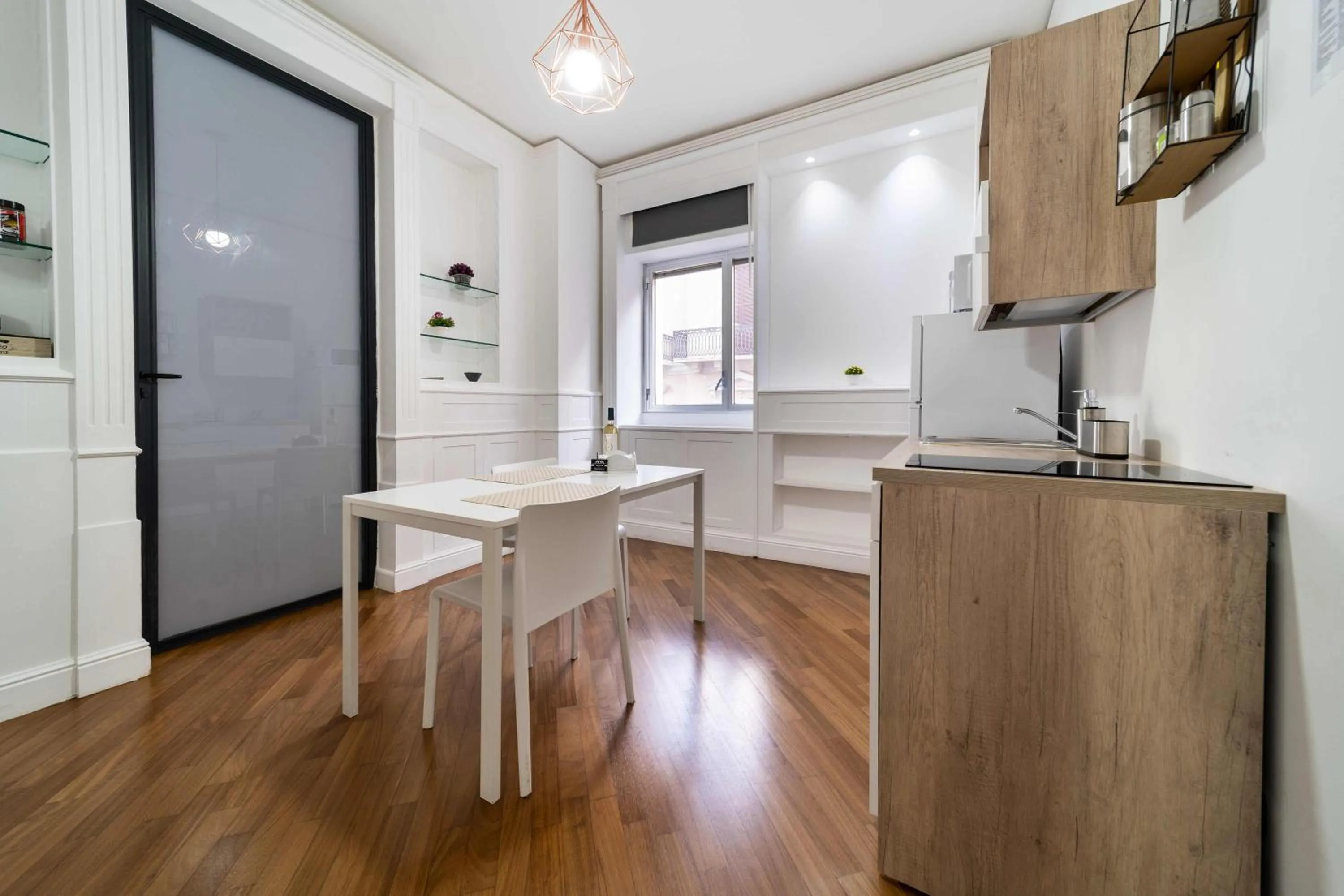 kitchen in Dante 138 Class rooms & apartments