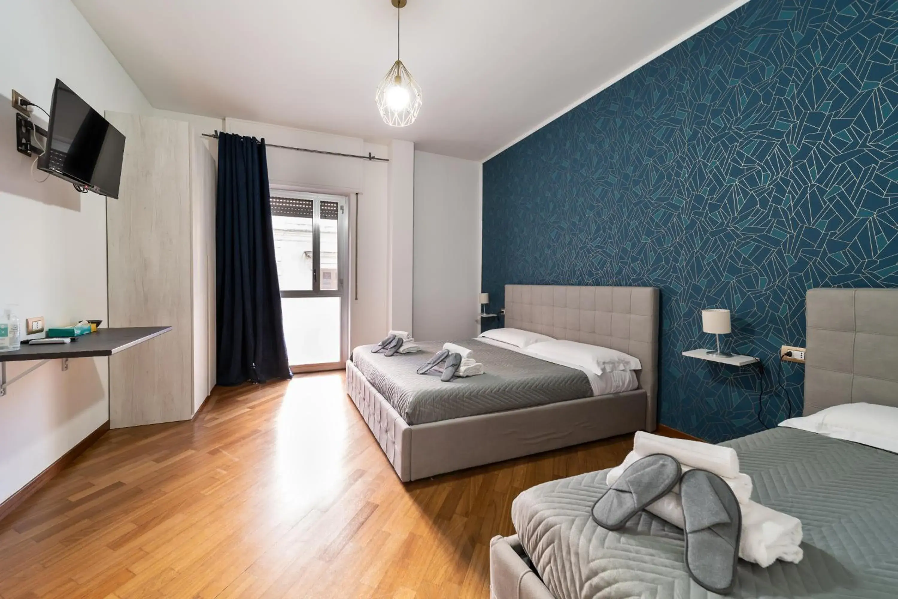 Dante 138 Class rooms & apartments Dante 138 Class rooms & apartments