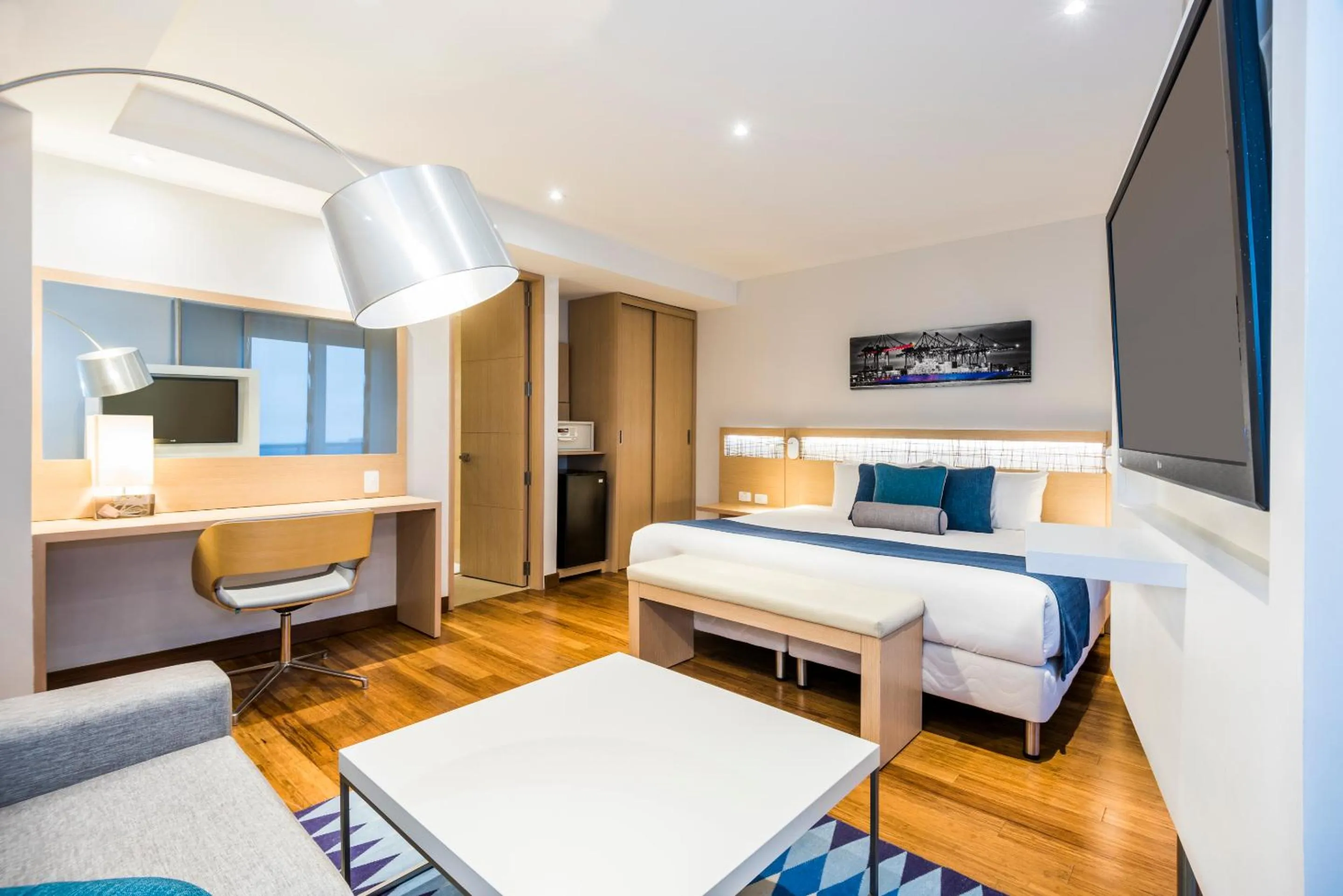 Bedroom, Bed in Cosmos Pacifico Hotel