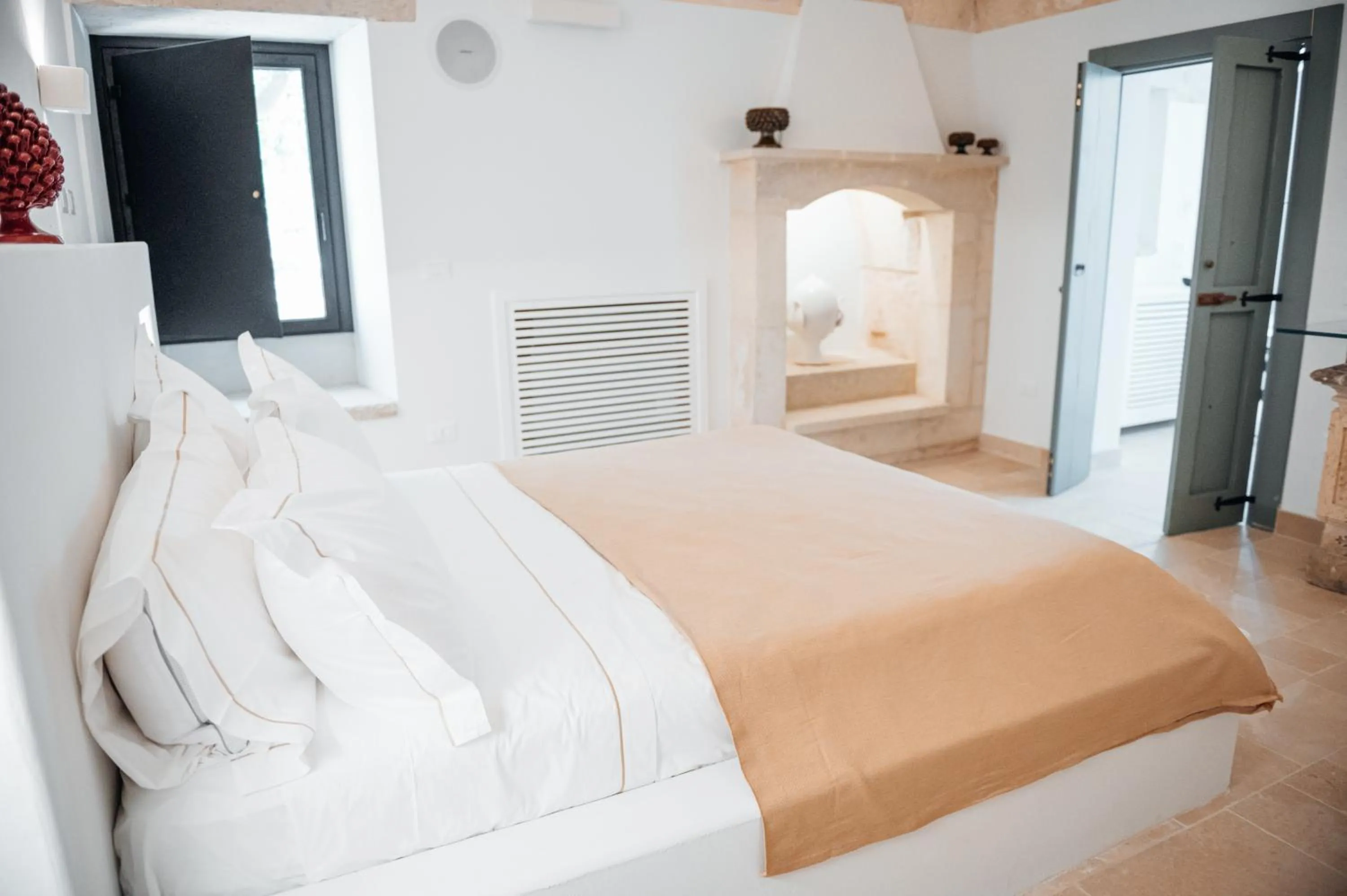 Bed in Tenuta Tresca Suites - Dimora Storica