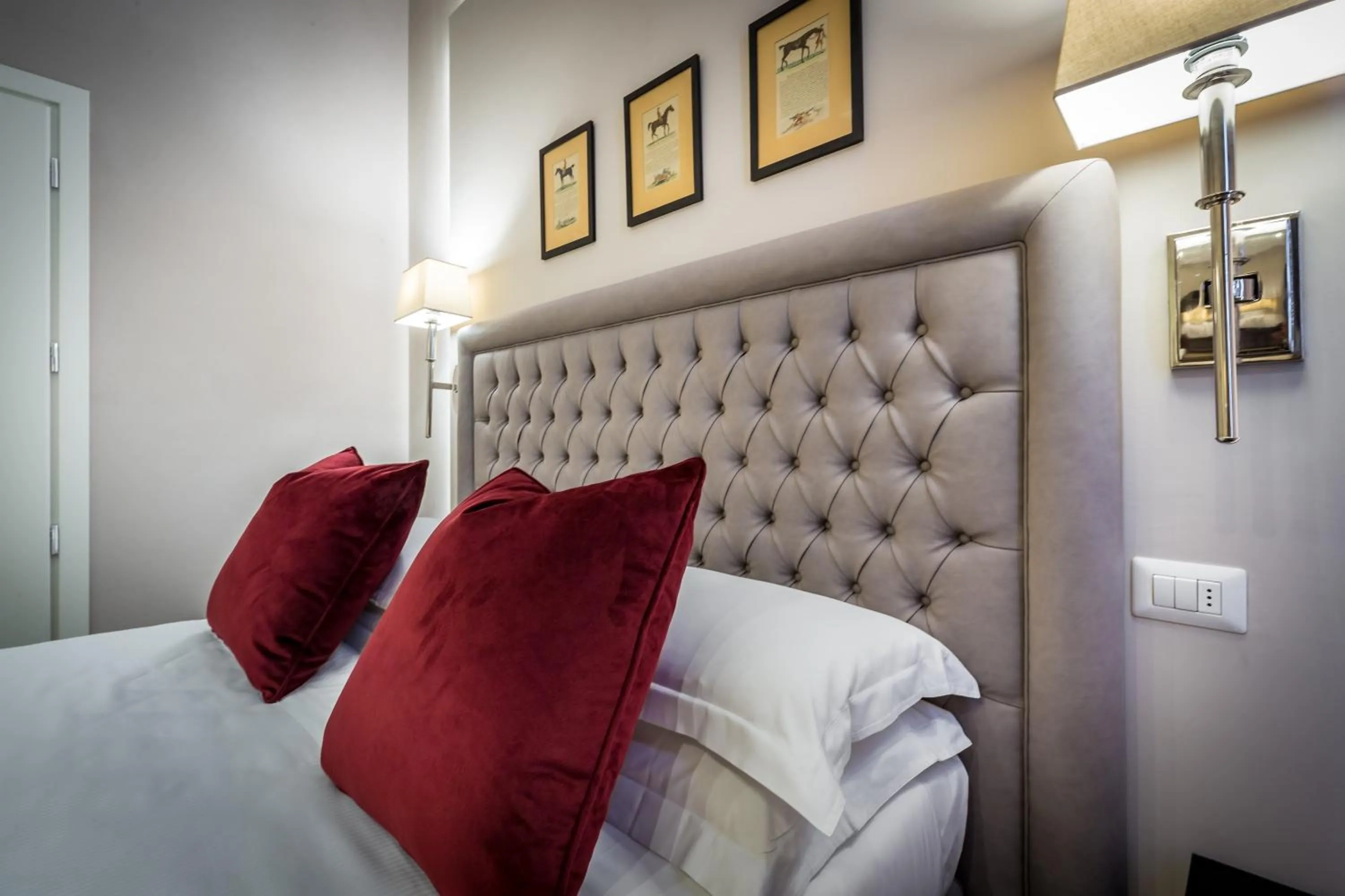 Bed in Hotel Emma Small Luxury Hotel