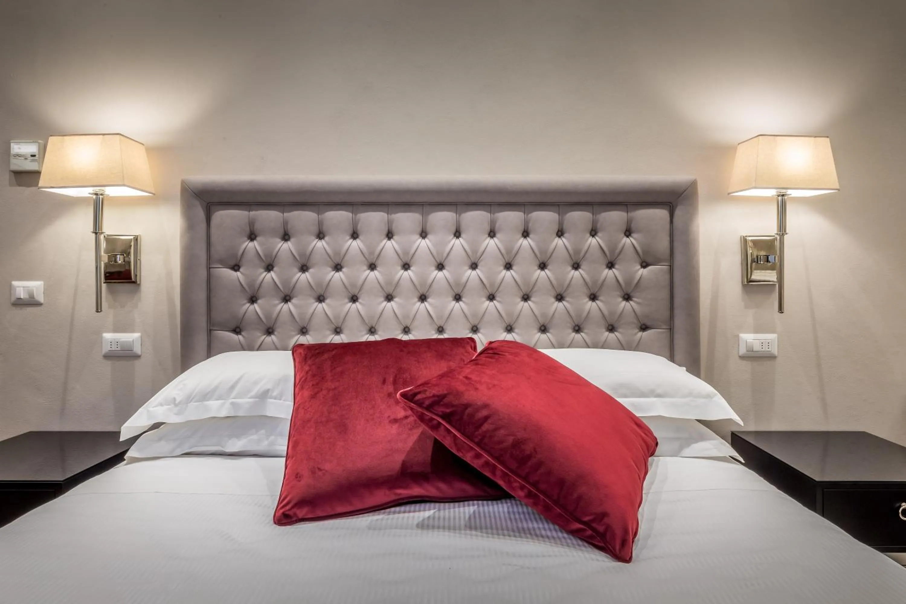 Bed in Hotel Emma Small Luxury Hotel