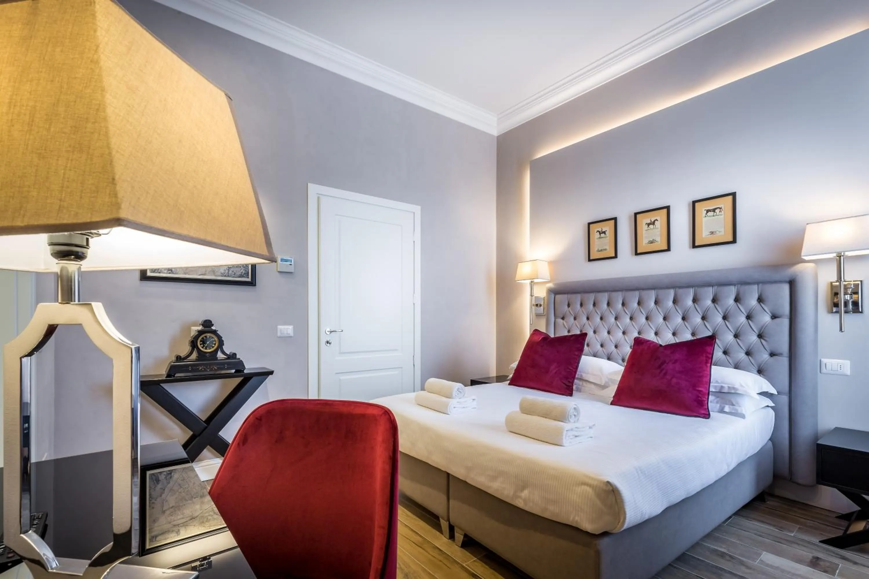 Bed in Hotel Emma Small Luxury Hotel