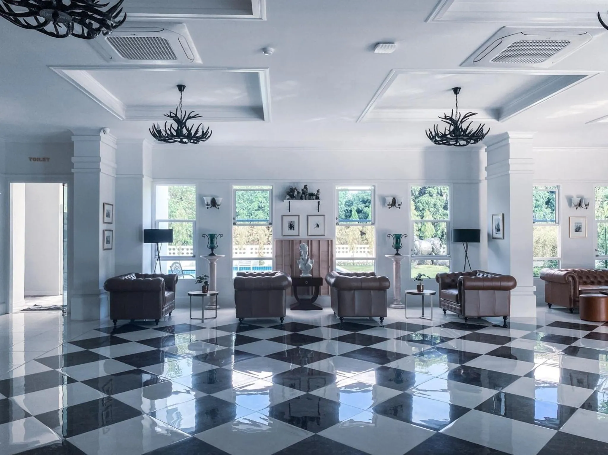 Lobby or reception in Le Cannes Hotel