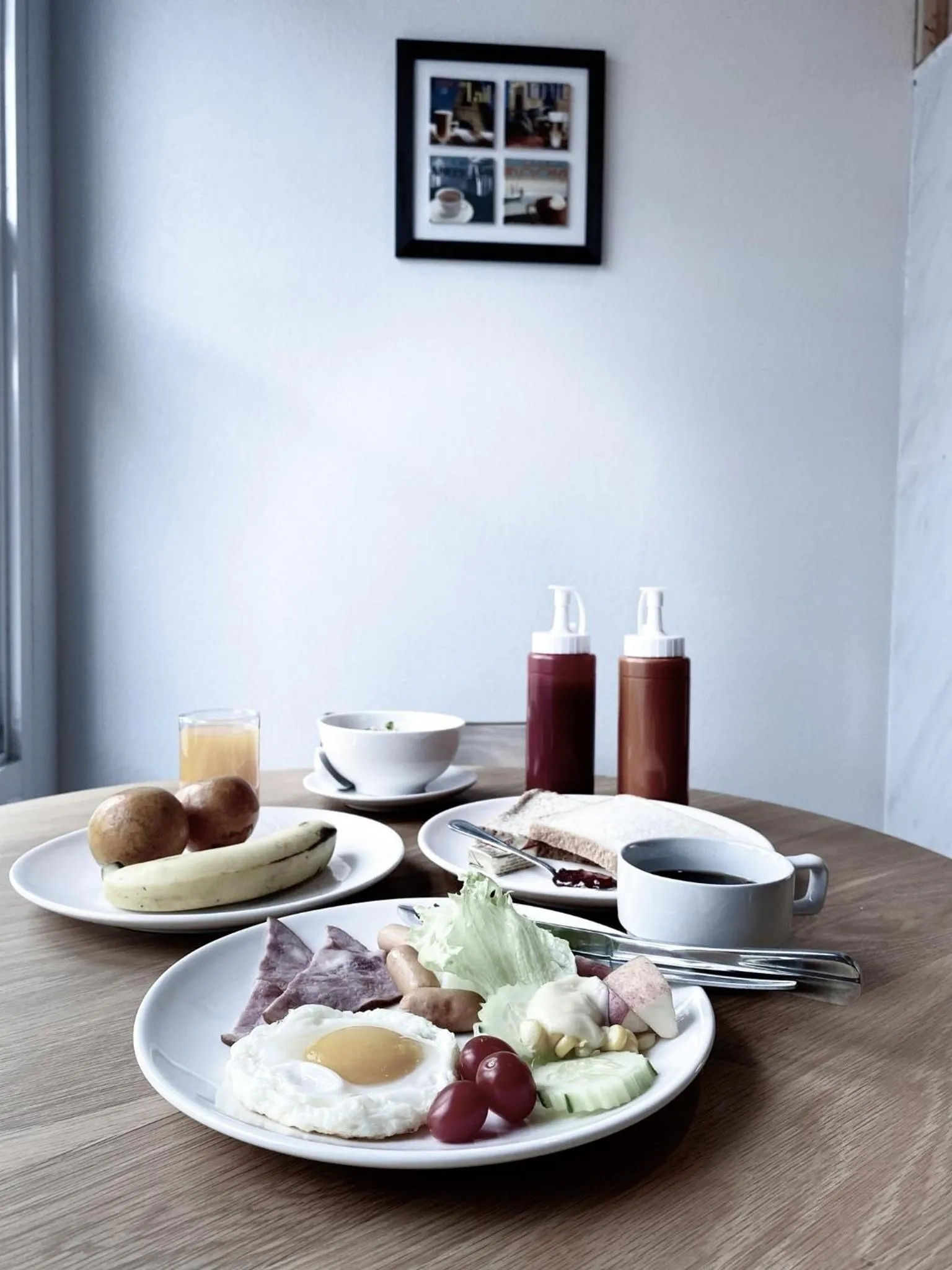 Breakfast in Le Cannes Hotel