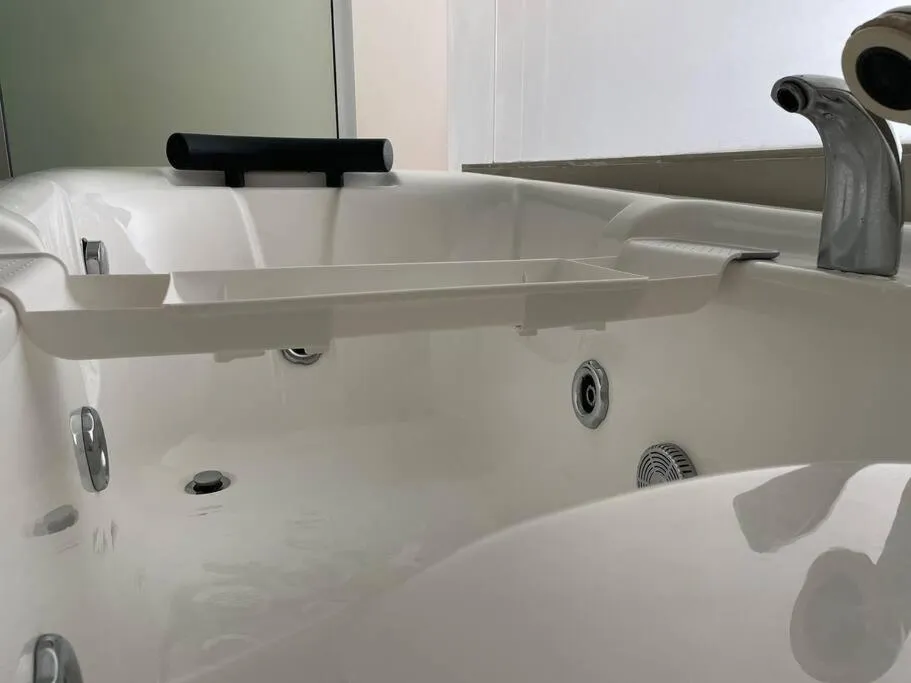 Private Jacuzzi Staycation at KL City 152