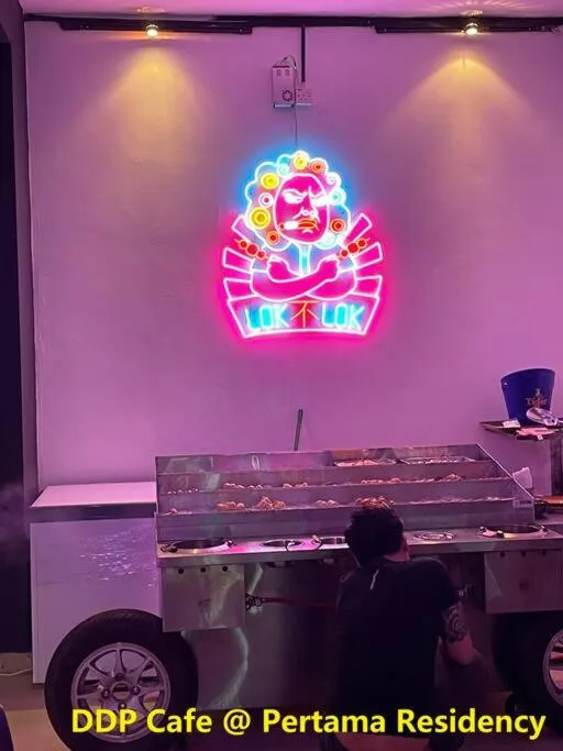 Private Jacuzzi Staycation at KL City 152