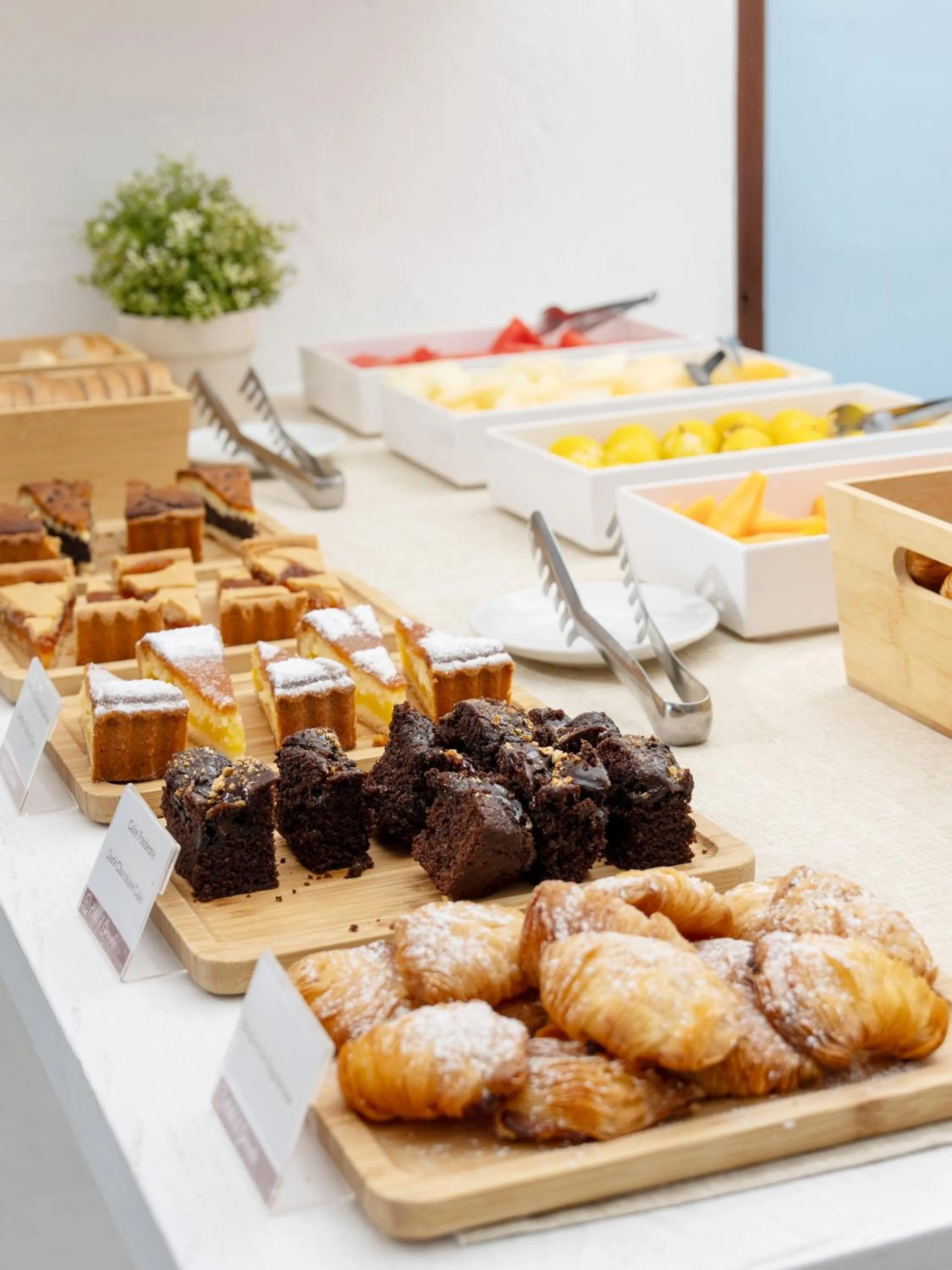 Breakfast in Hotel Il Girasole