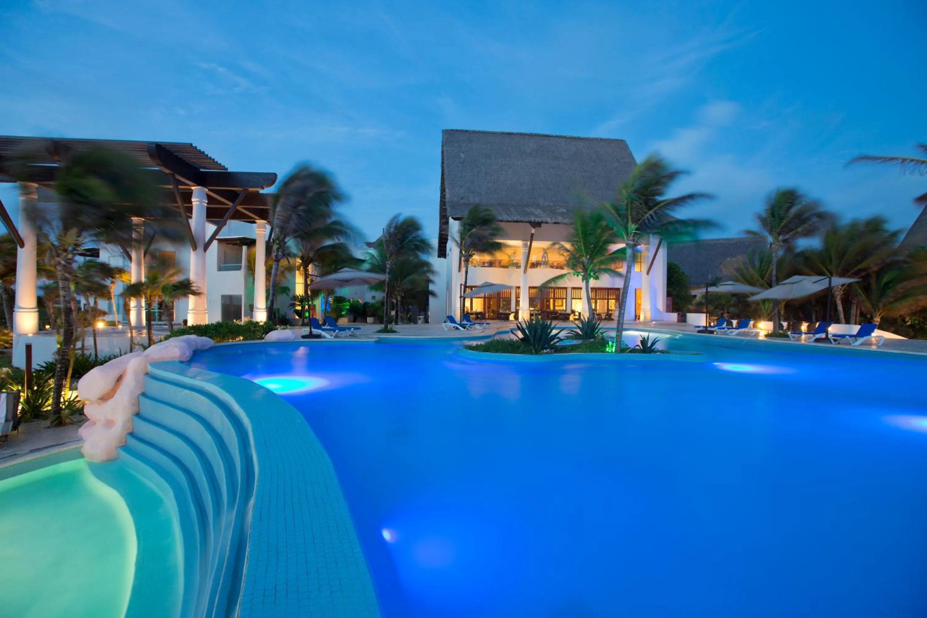 Swimming pool, Property Building in Kore Tulum Retreat Wellness Resort - Adults Only