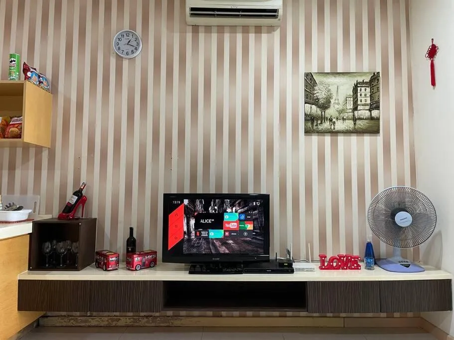 Private Jacuzzi Staycation at KL City 921