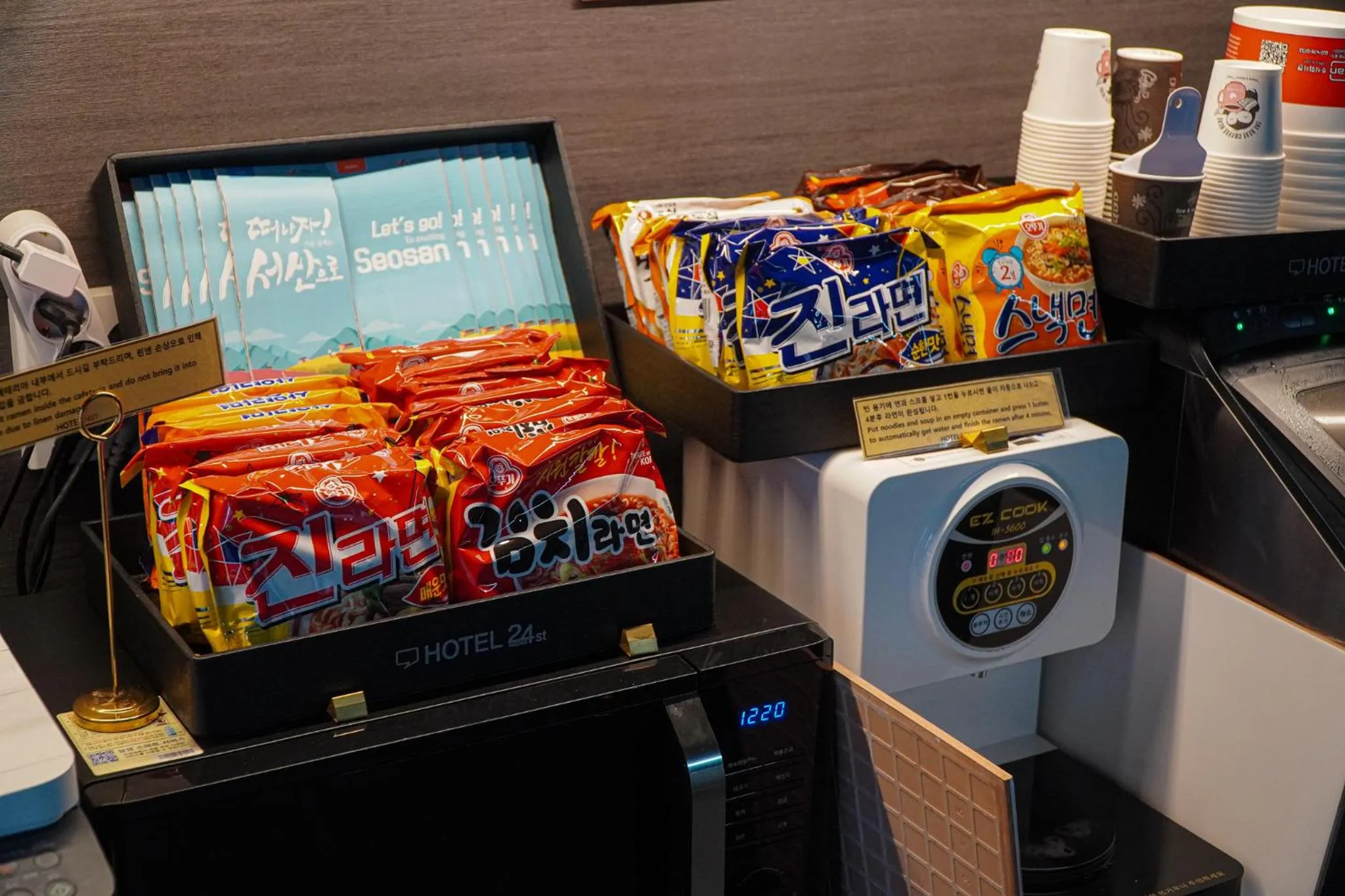 Buffet breakfast in Hotel 24st Prestige