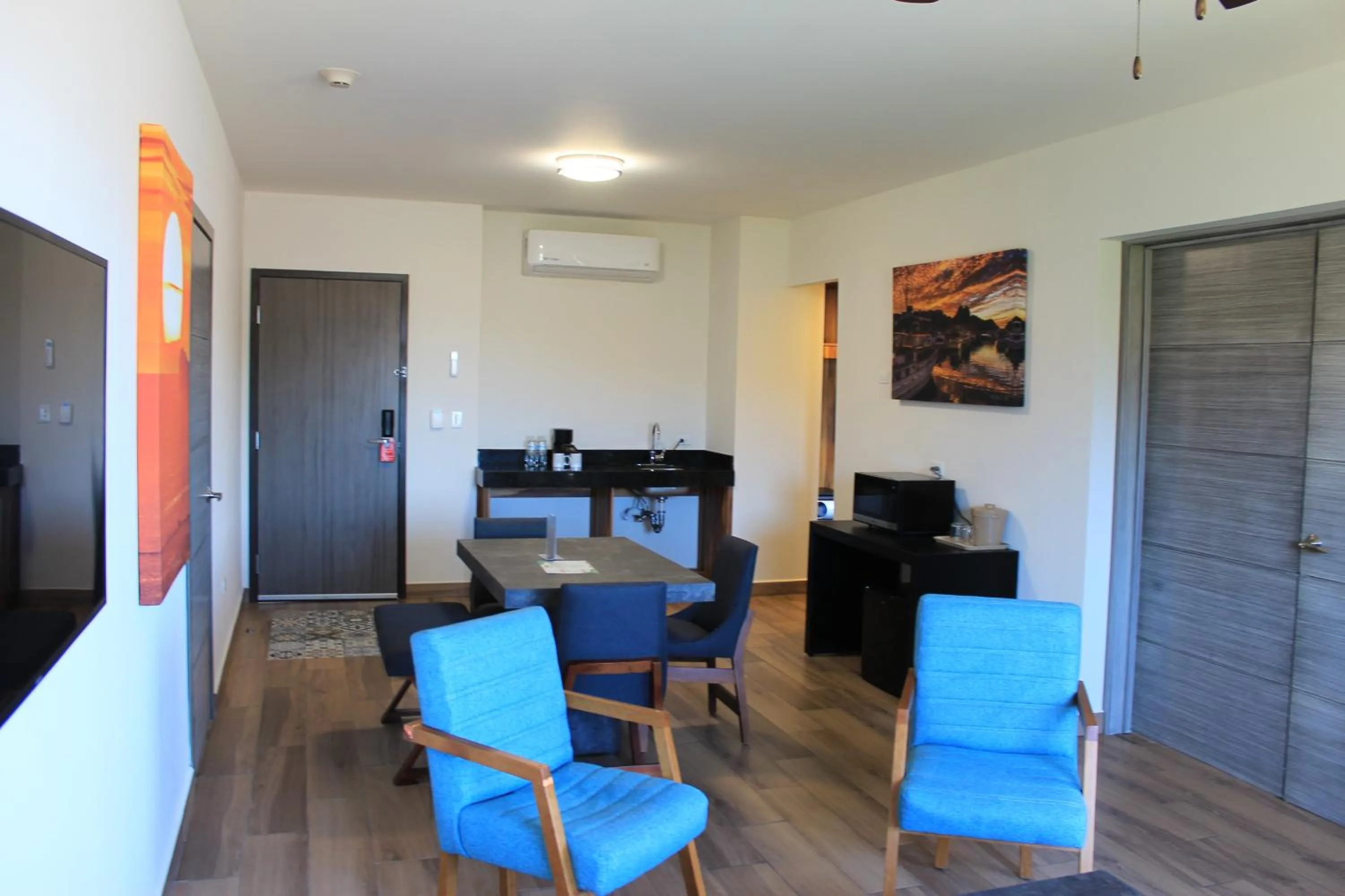 Living room in Sawari Hotel