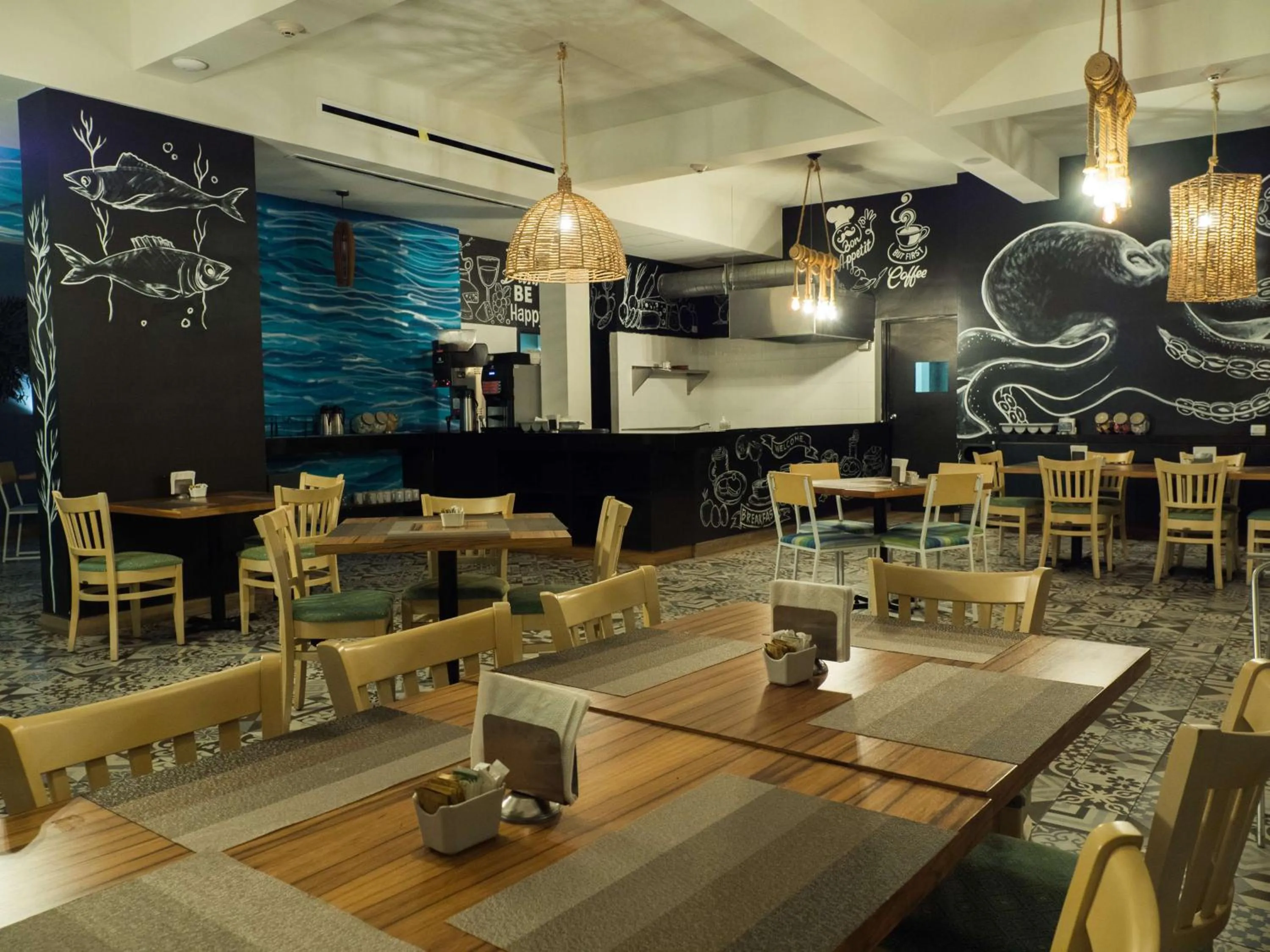 Restaurant/places to eat in Sawari Hotel