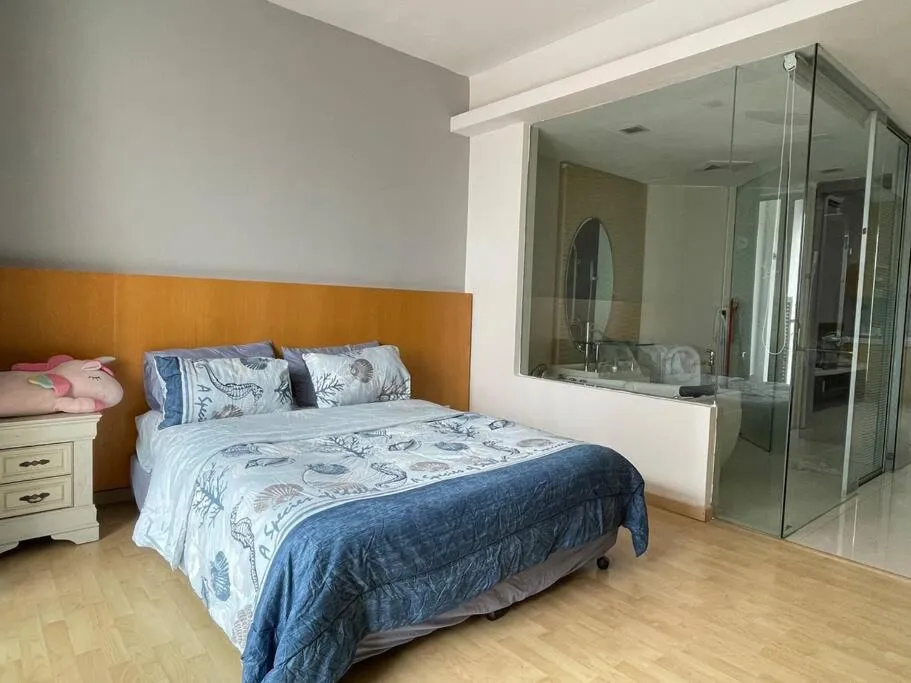 Private Jacuzzi Staycation at KL City 721