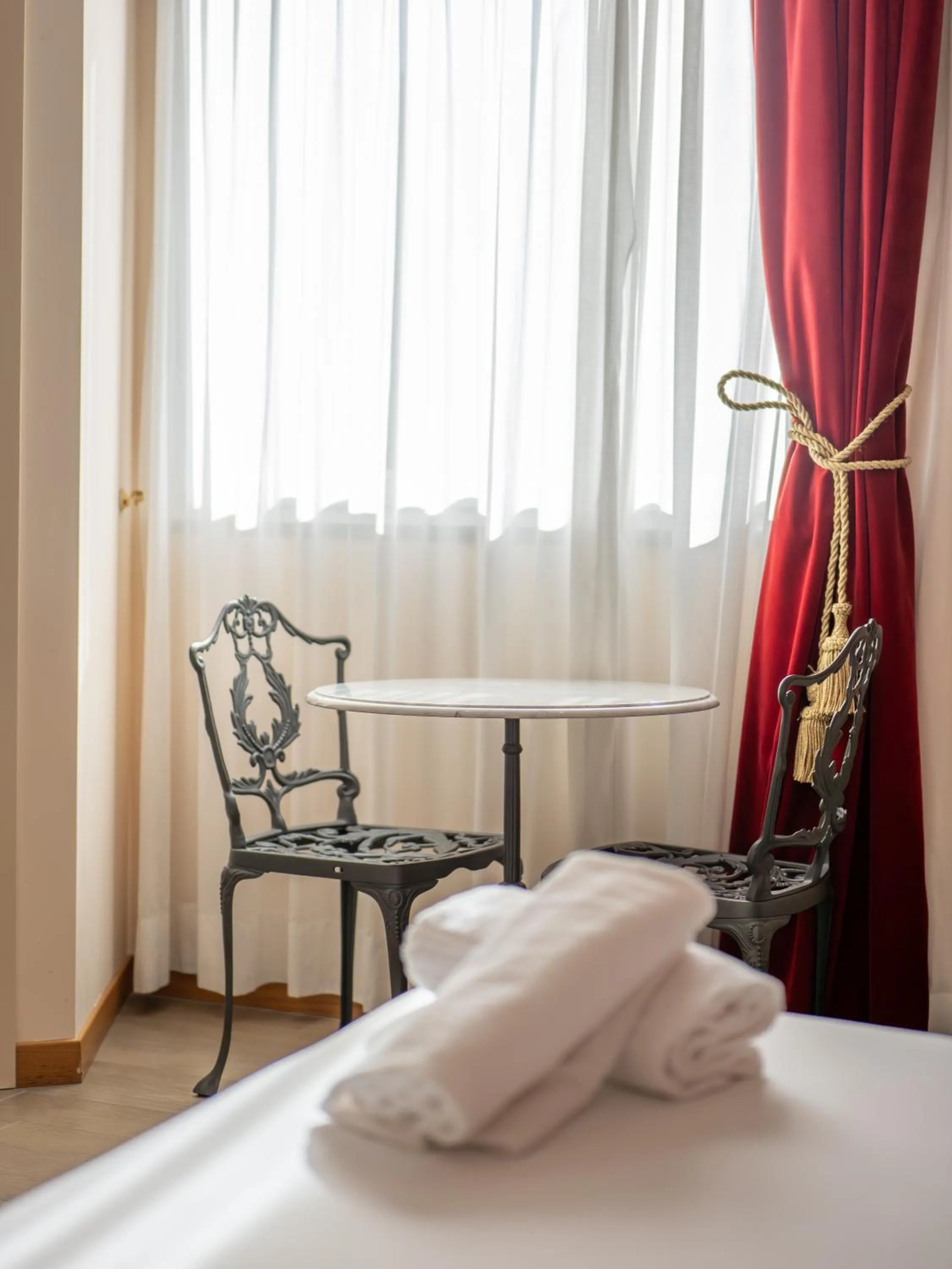 Bed in San Valentino Hotel