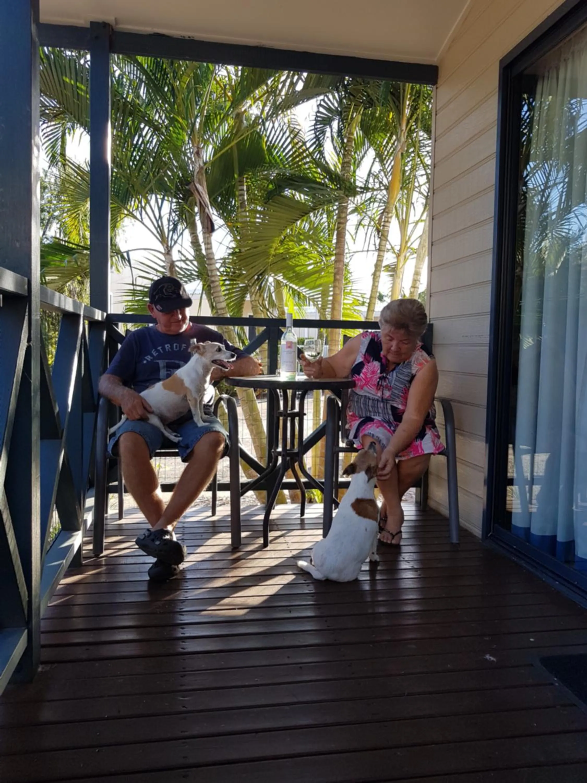 Property building in Coral Coast Tourist Park