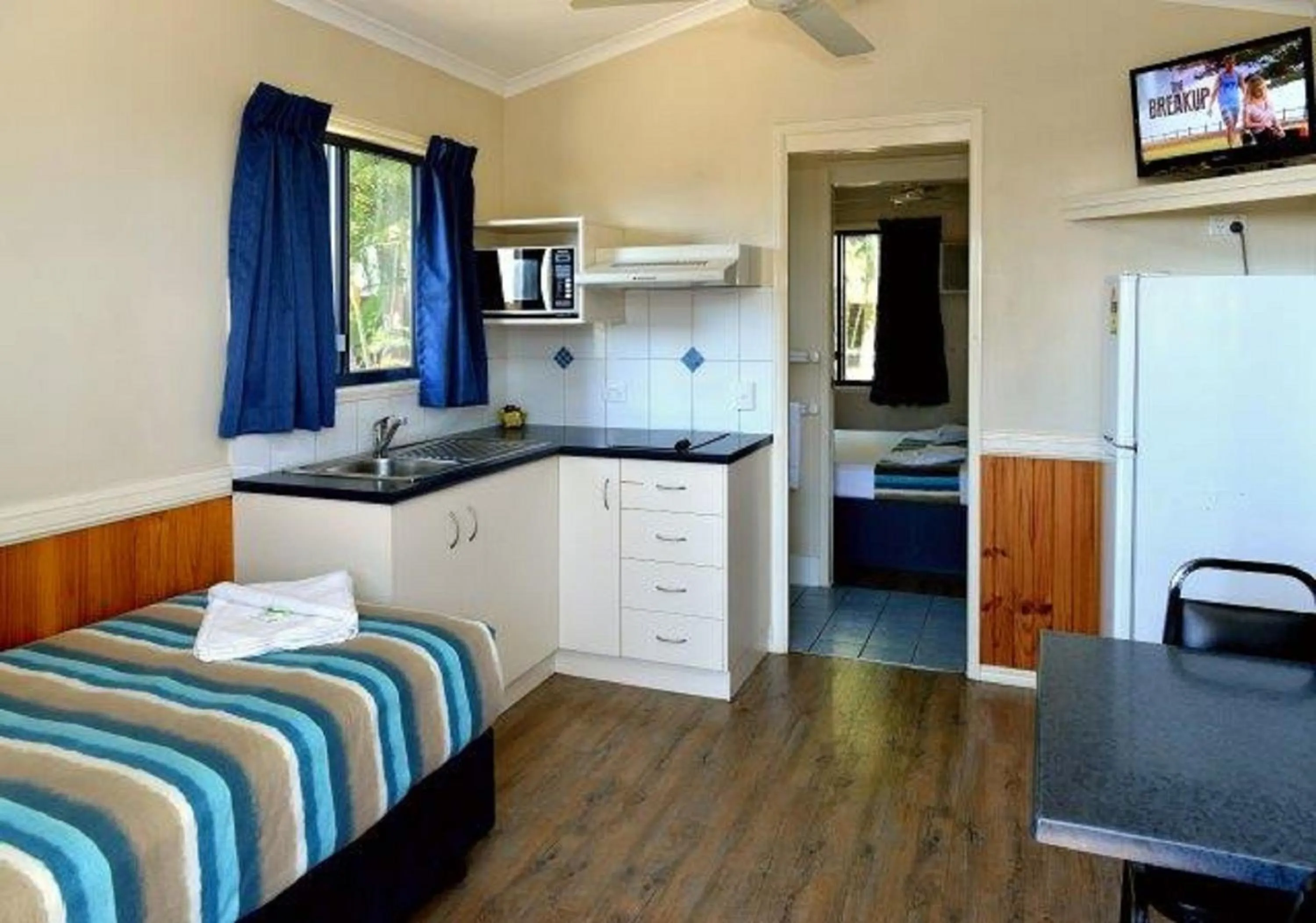 Kitchen or kitchenette in Coral Coast Tourist Park