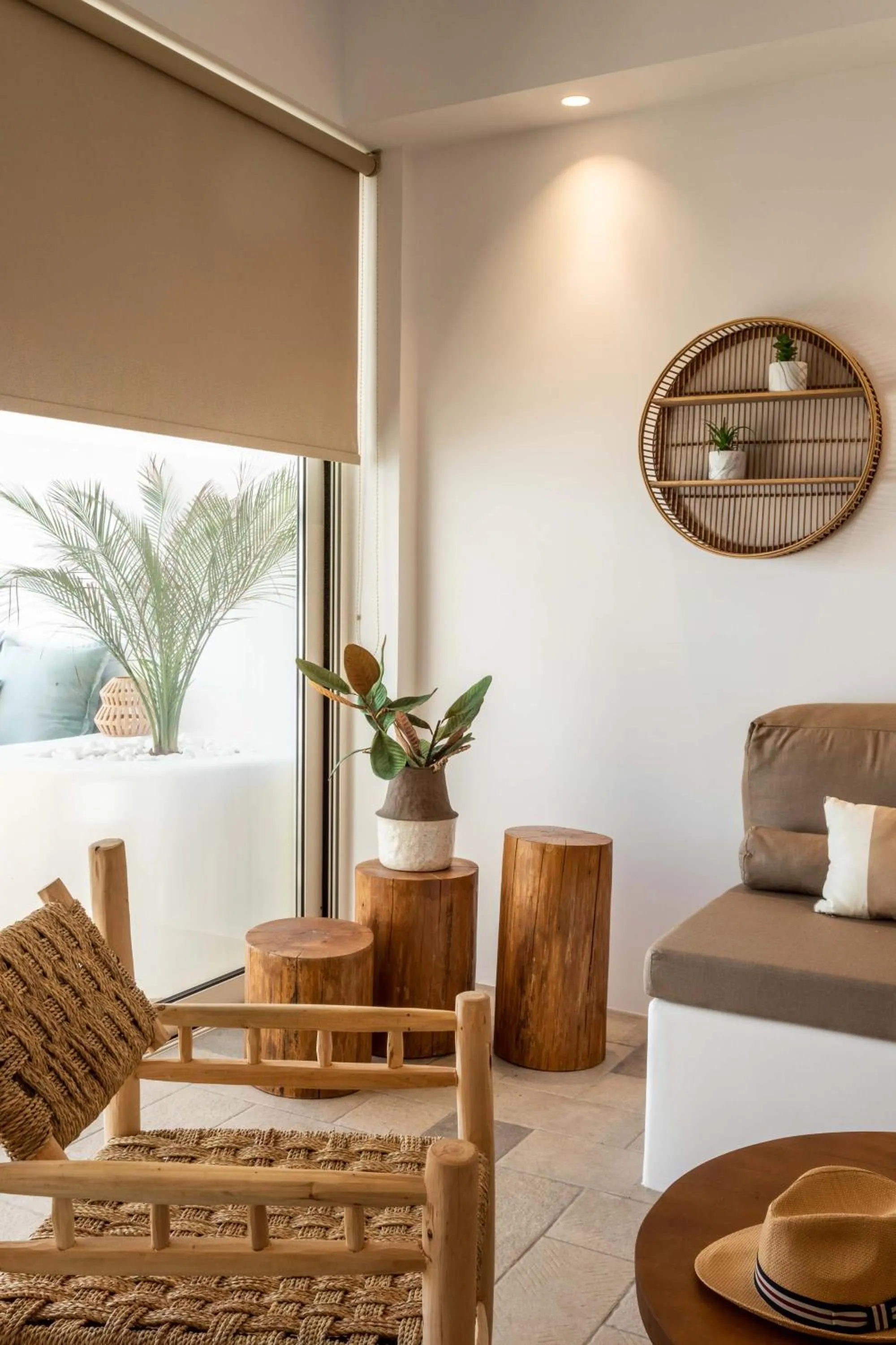 Living room in Euphoria Suites and Spa